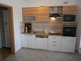 Vodice, Keuken in the apartment, air condition available en WiFi.