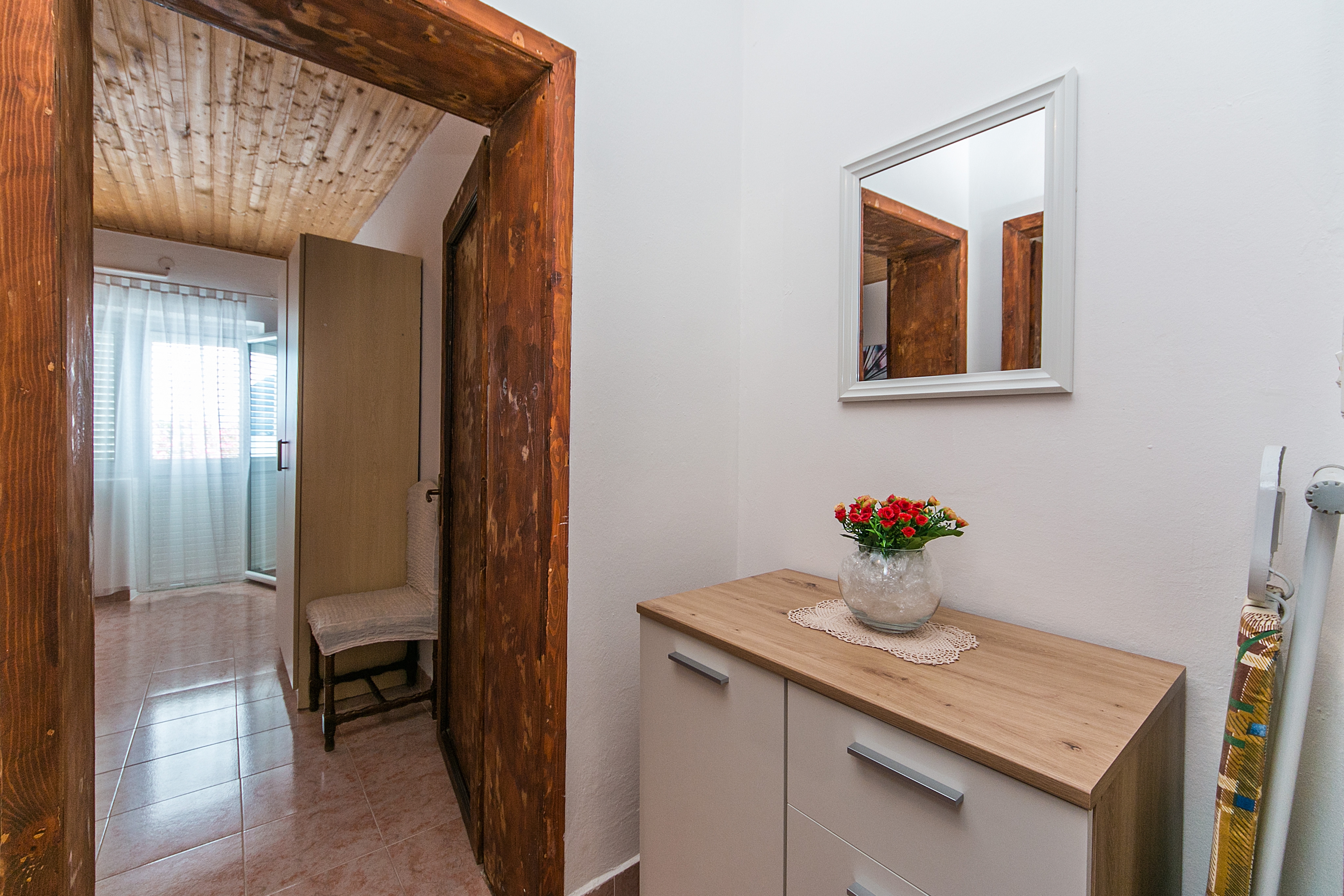 One bedroom apartment near beach Podaca, Makarska  A-a