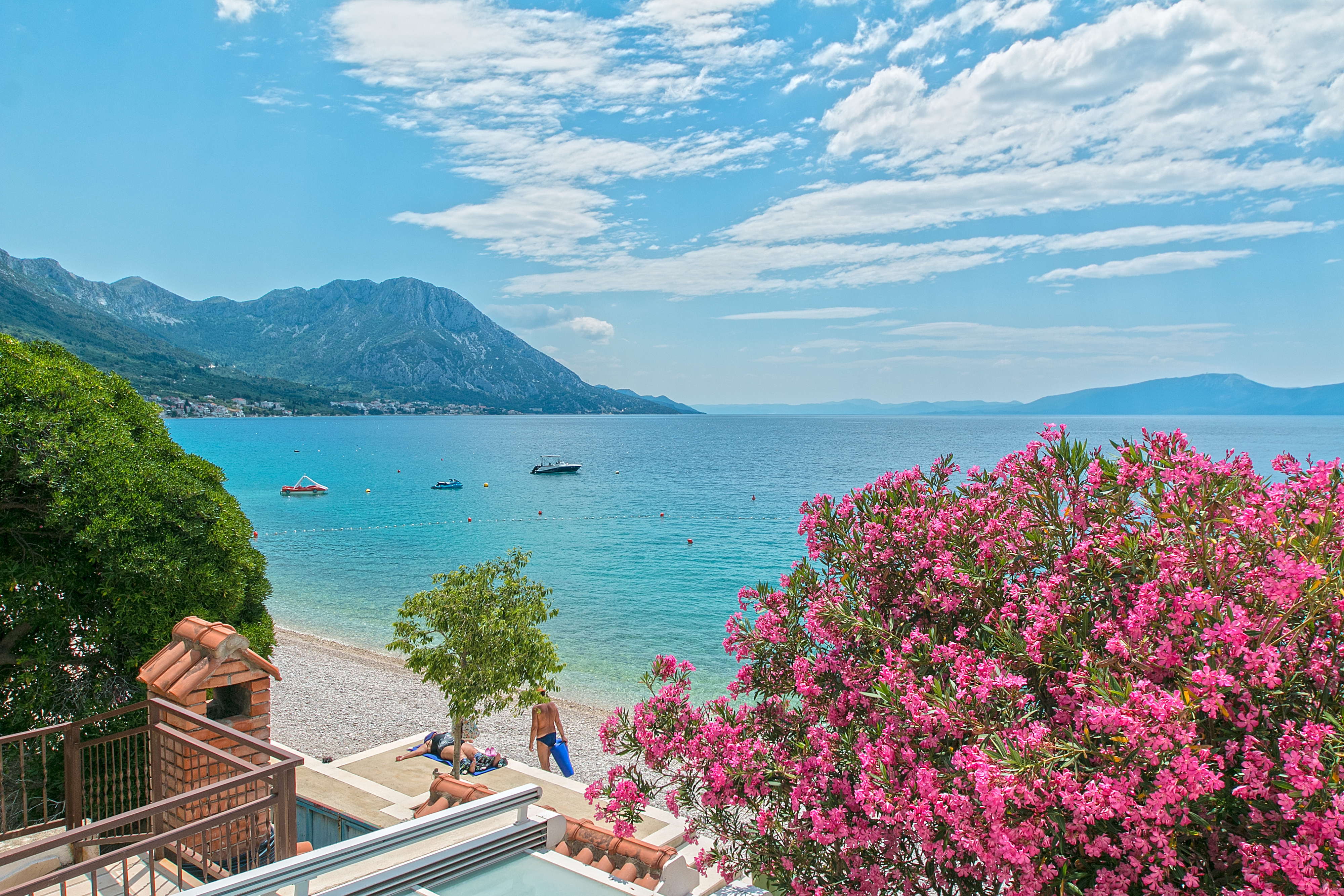 One bedroom apartment near beach Podaca, Makarska  A-a