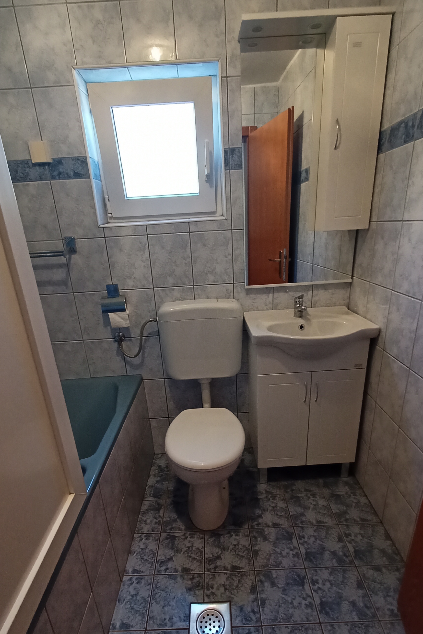 Two bedroom apartment with terrace Vinjerac, Zadar  A-a