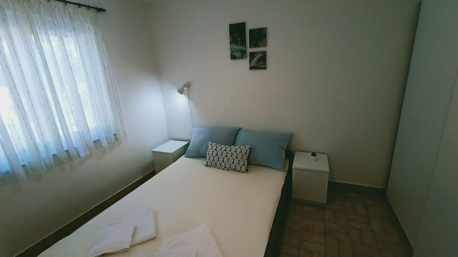Two bedroom apartment with terrace Vinjerac, Zadar  A-a