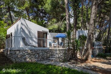 Ivan Dolac, Hvar, Objekt 140 - Ferienhaus nah am Meer am Kieselstränden.