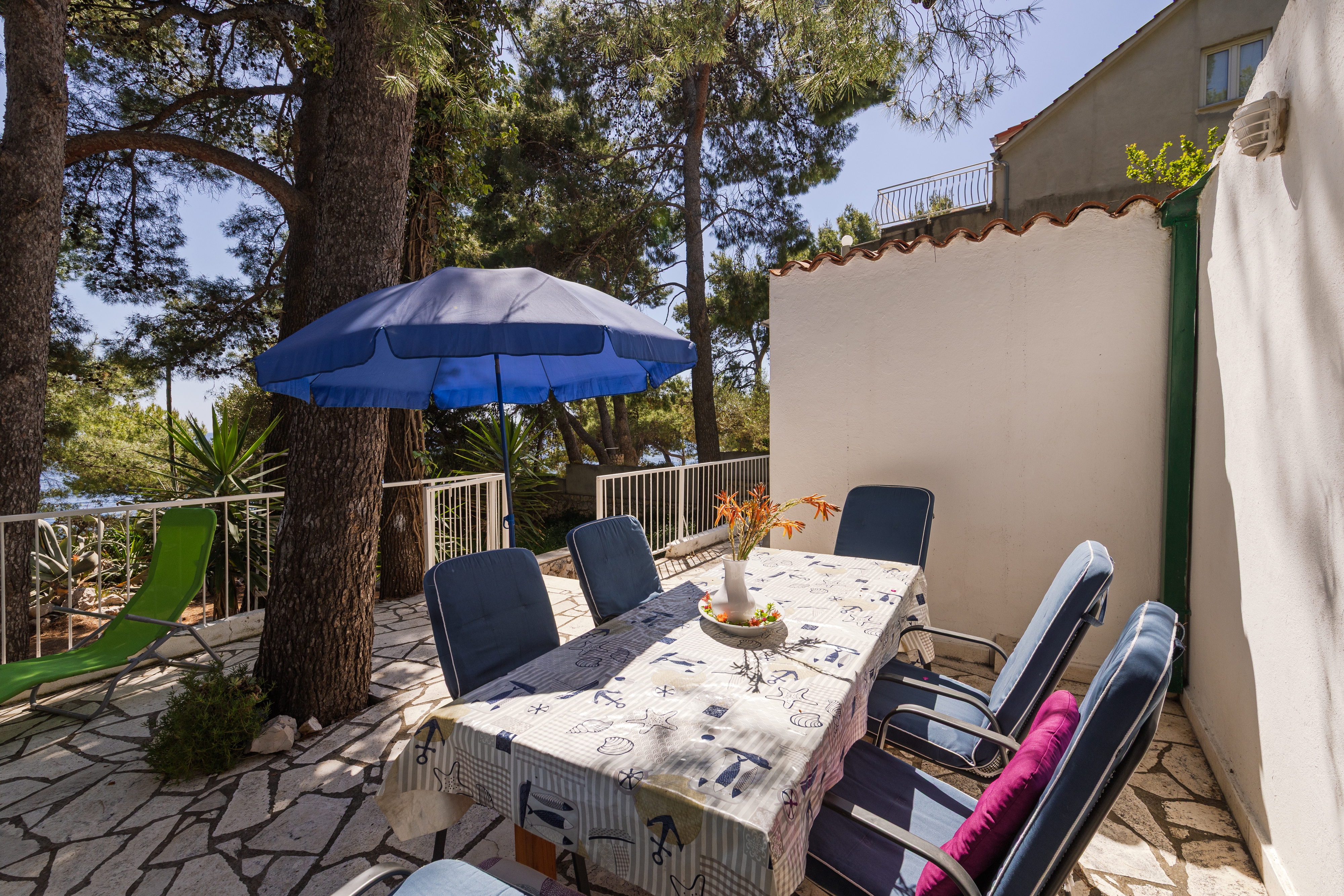 Two bedroom house near beach Ivan Dolac, Hvar  K