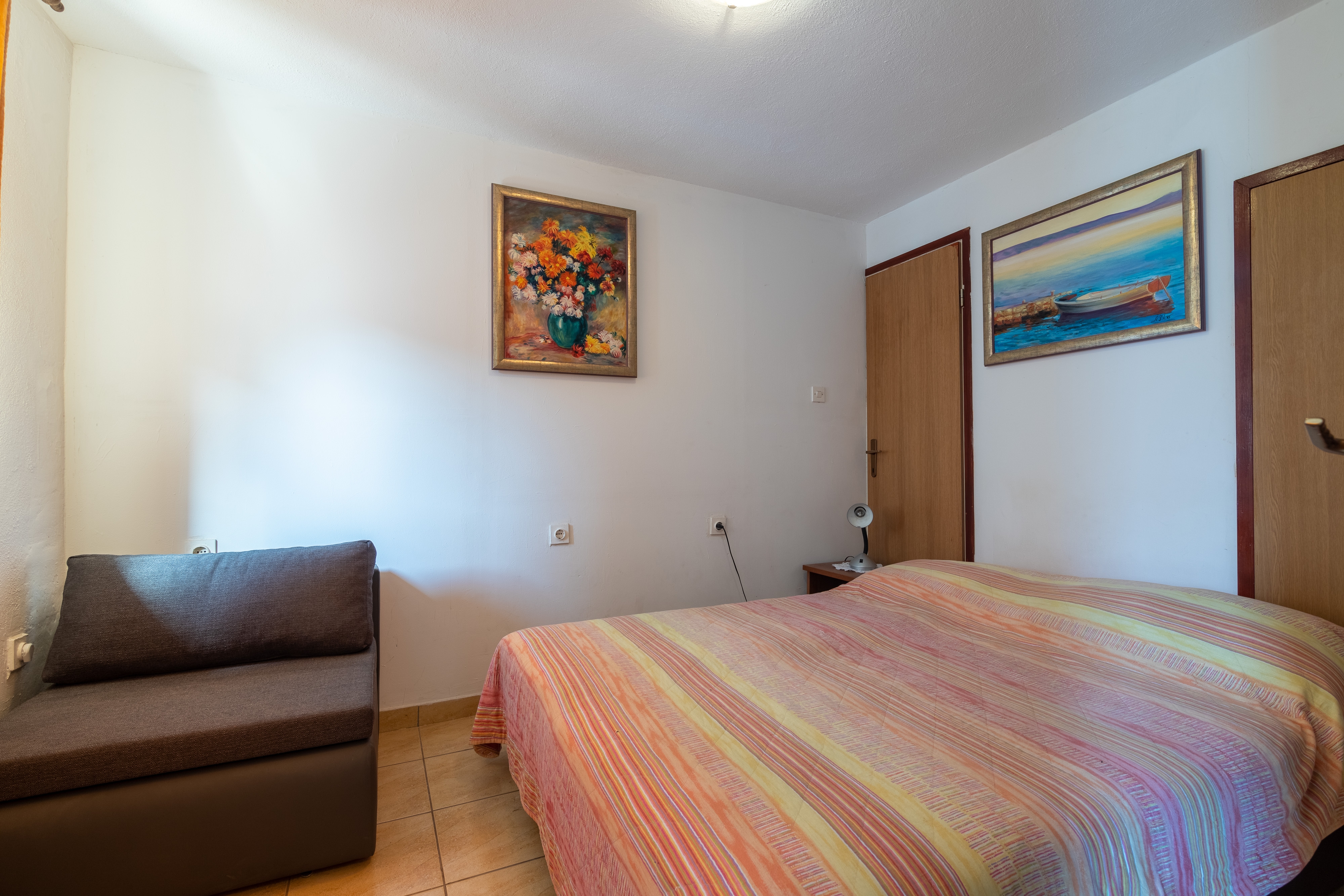 Three bedroom house with terrace and sea view Pučišća, Brač  K