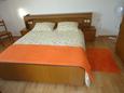 Ložnice 2 Gornje selo, Ložnice 2 v ubytování typu apartment, s klimatizací, domácí mazlíčci povoleni a WiFi.