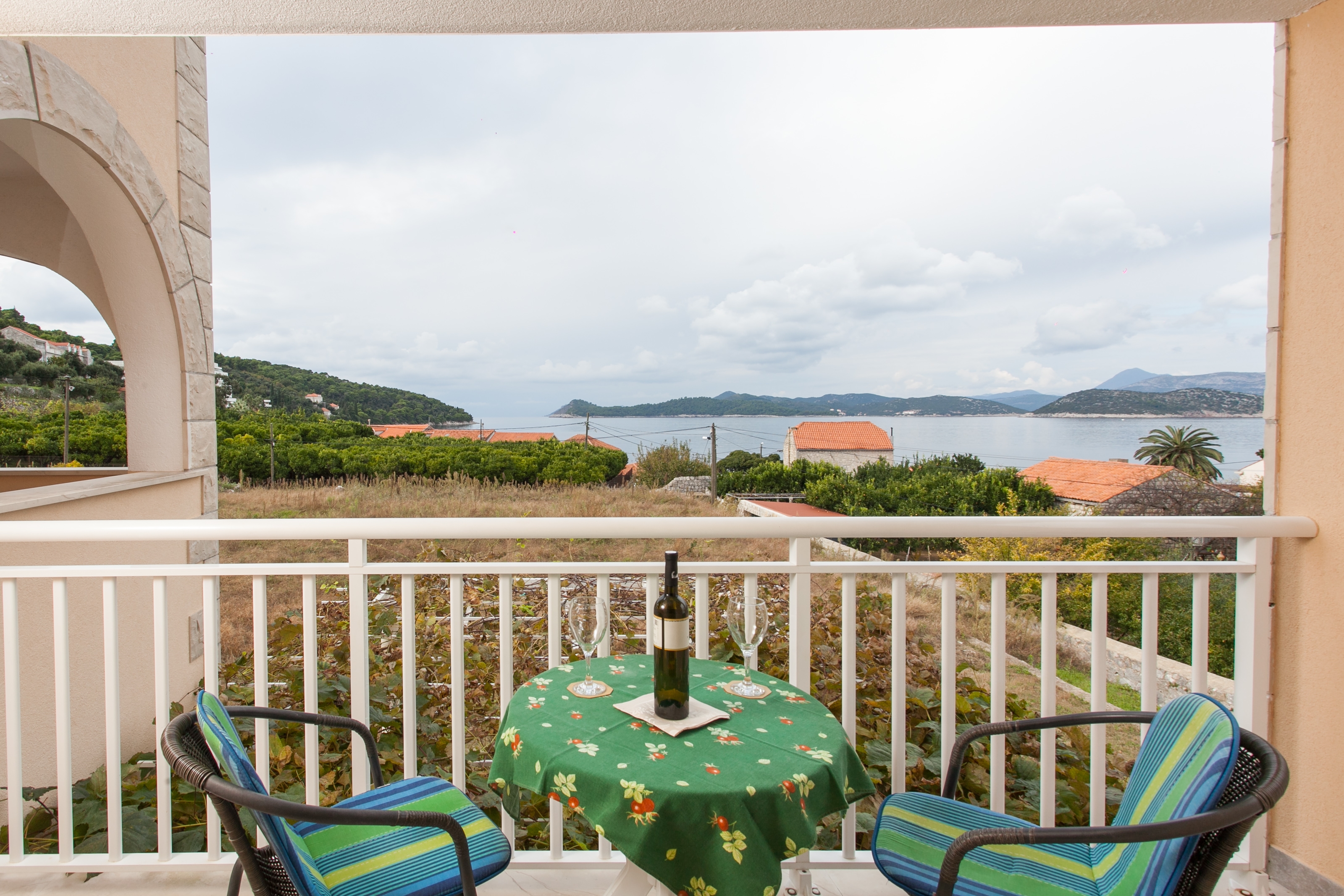 One bedroom apartment with balcony and sea view Lopud, Elafiti  A-b