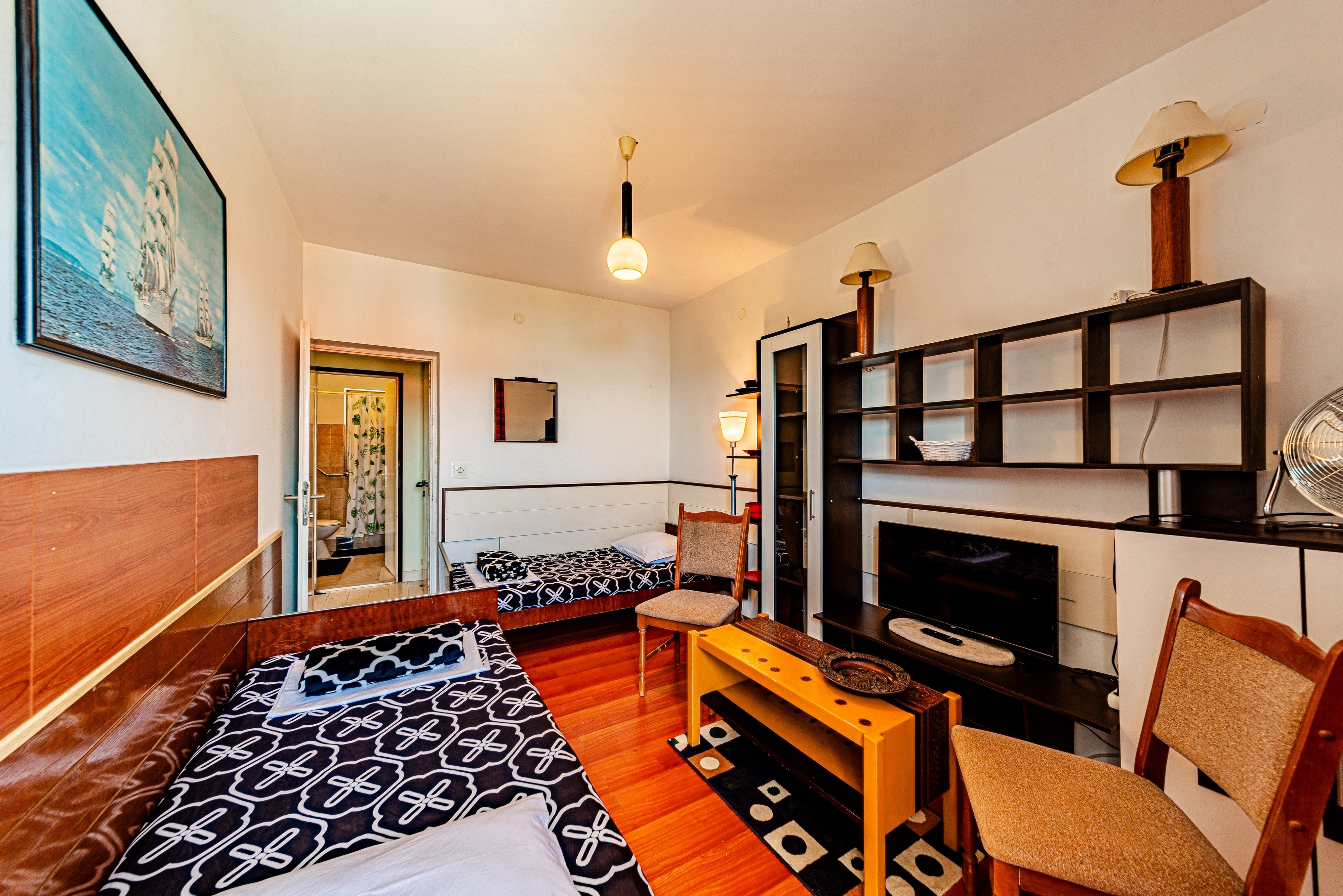 Two bedroom apartment with balcony and sea view Drače, Pelješac  A-b