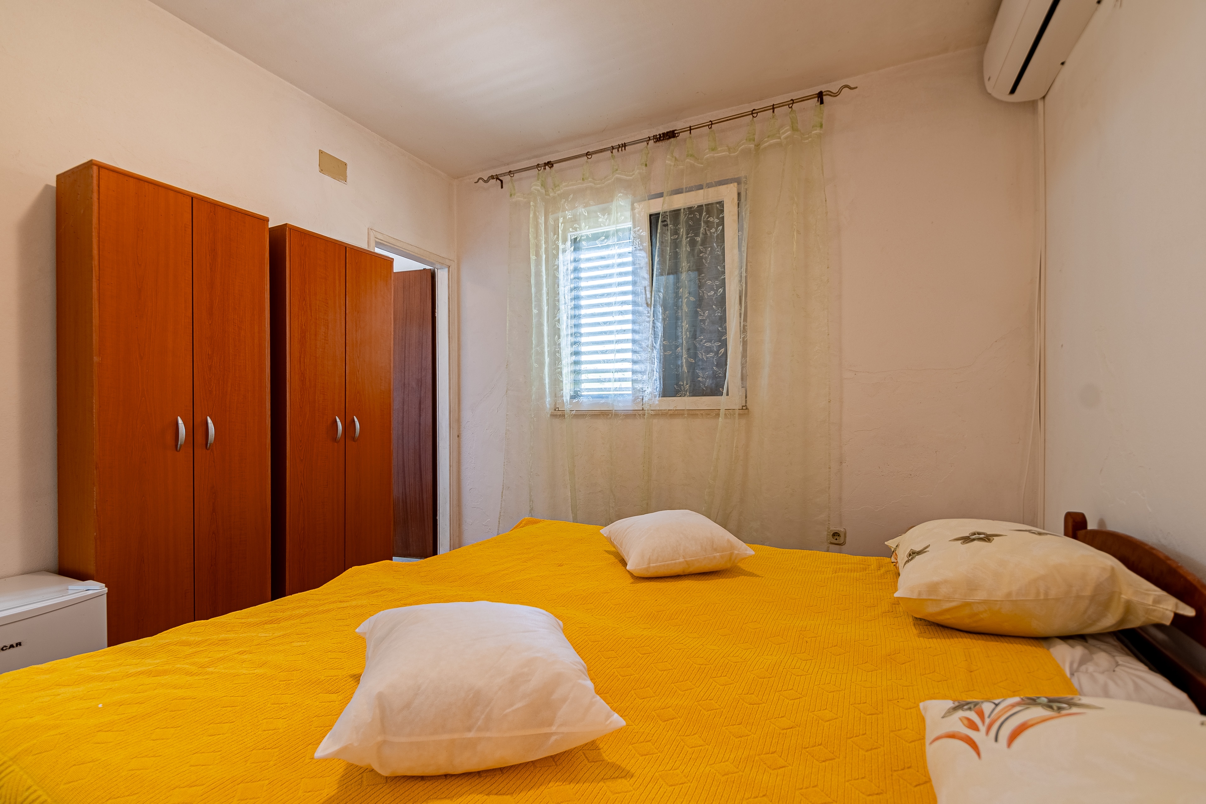 Two bedroom apartment with terrace and sea view Luka Dubrava, Pelješac  A-b