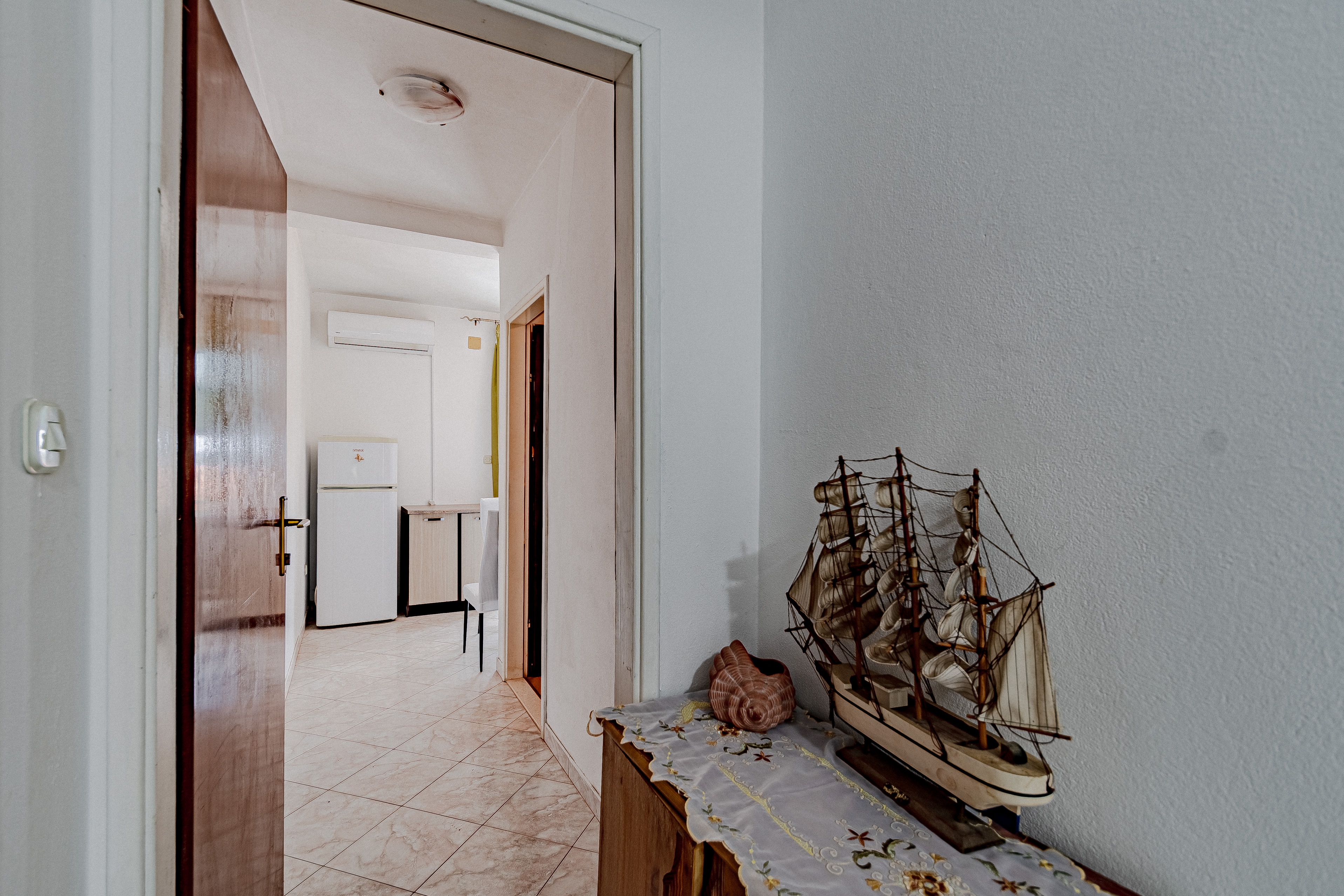 Two bedroom apartment with terrace and sea view Luka Dubrava, Pelješac  A-b