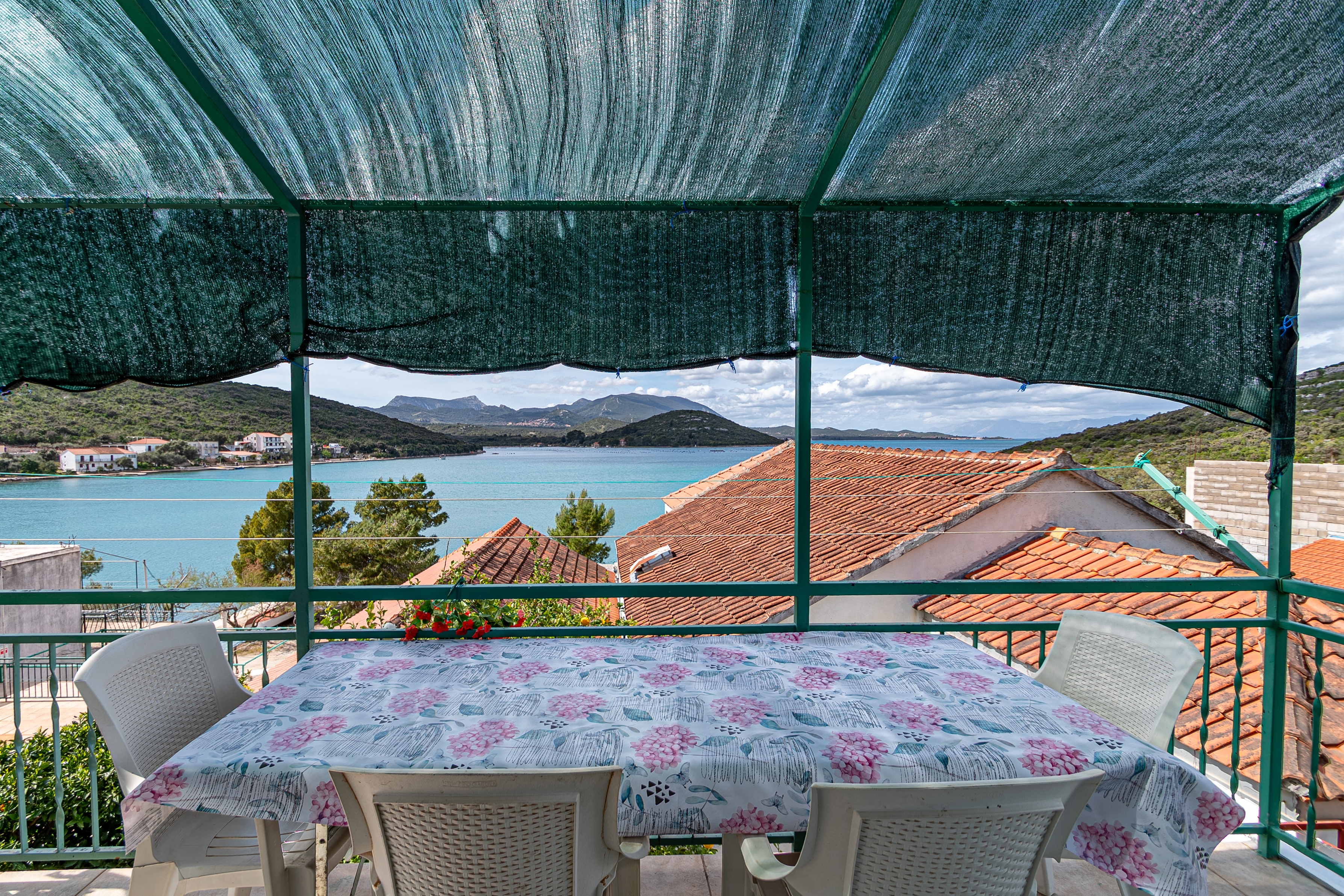 Two bedroom apartment with terrace and sea view Luka Dubrava, Pelješac  A-b