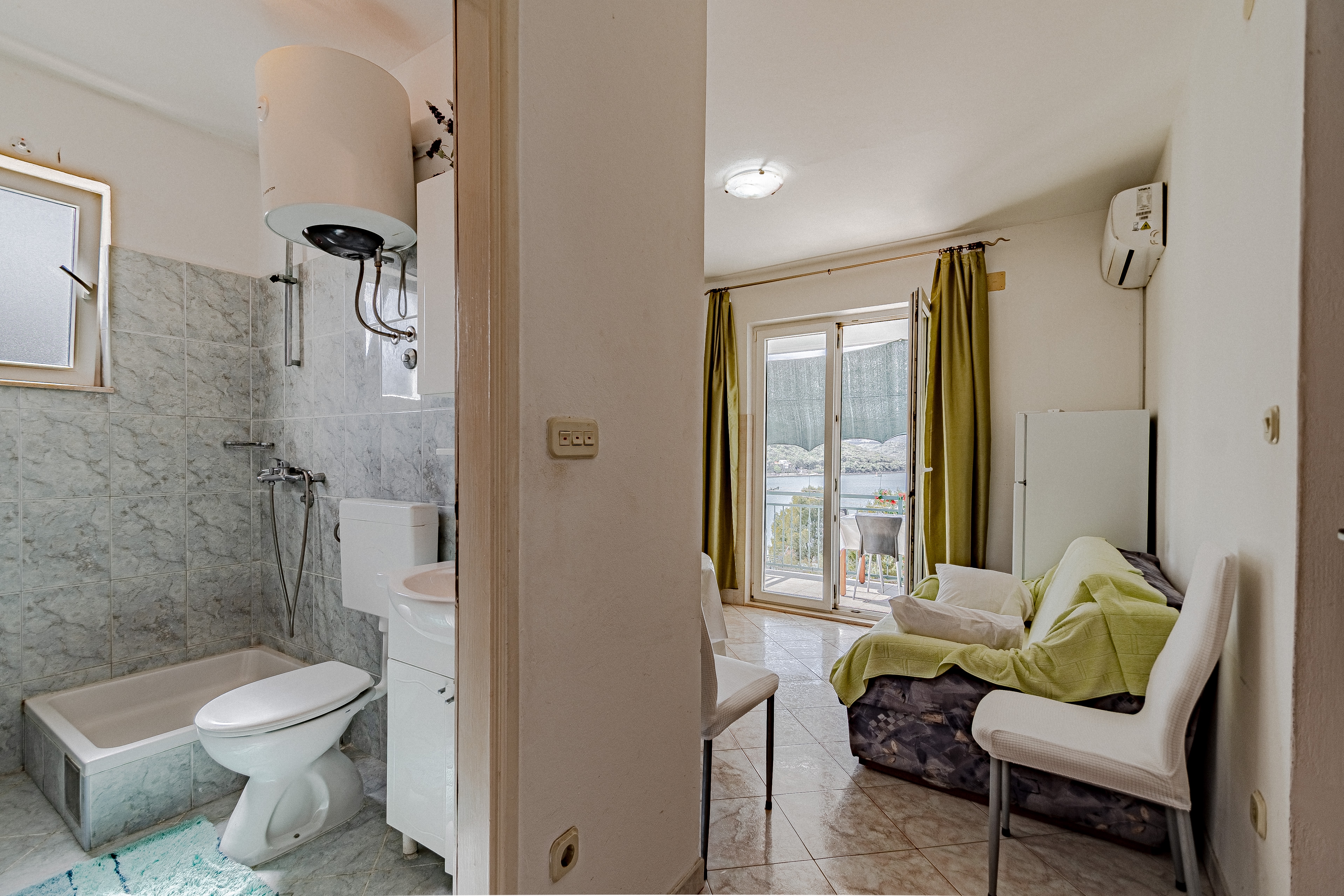 One bedroom apartment with terrace and sea view Luka Dubrava, Pelješac  A-c