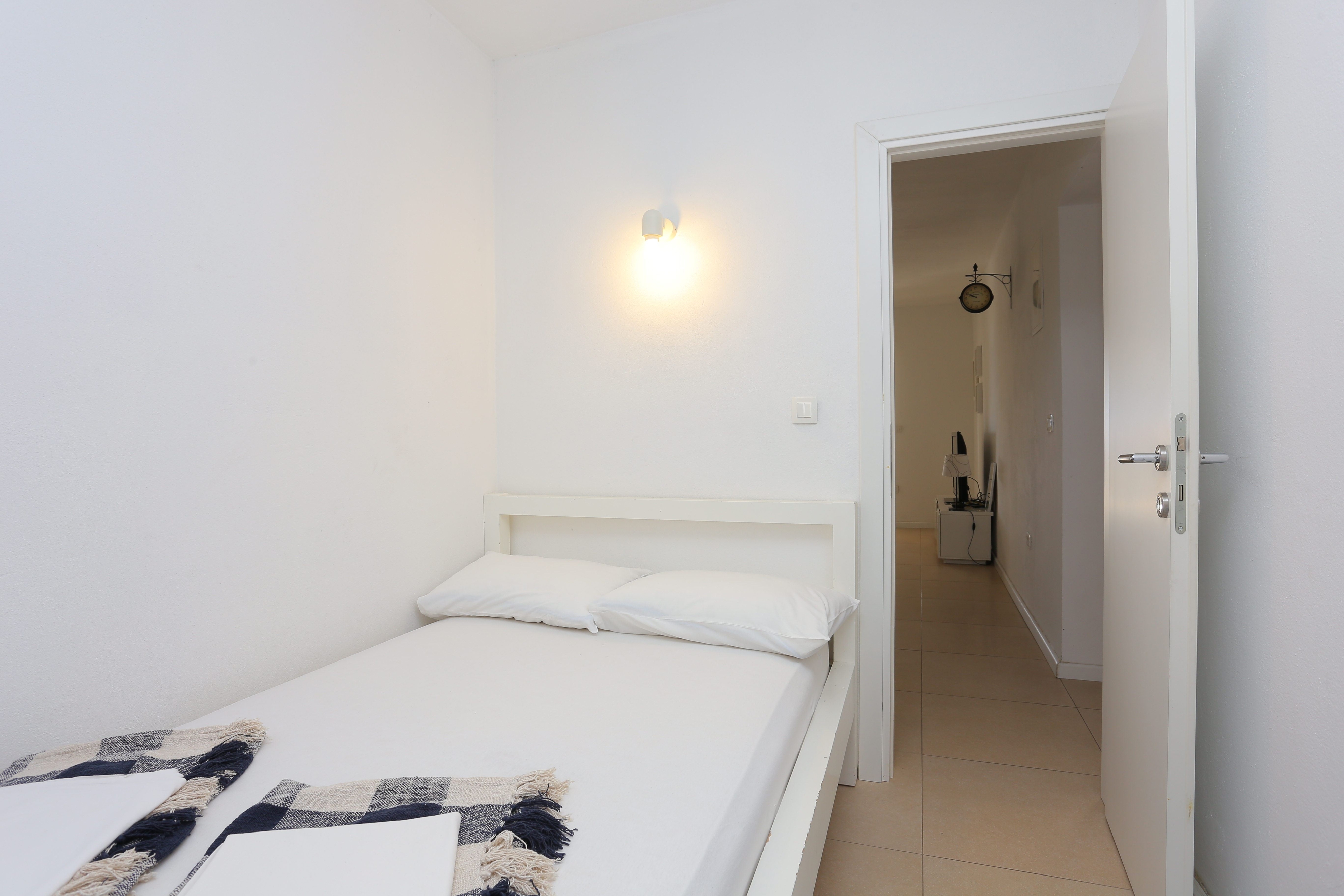 One bedroom apartment with terrace Podaca, Makarska  A-a