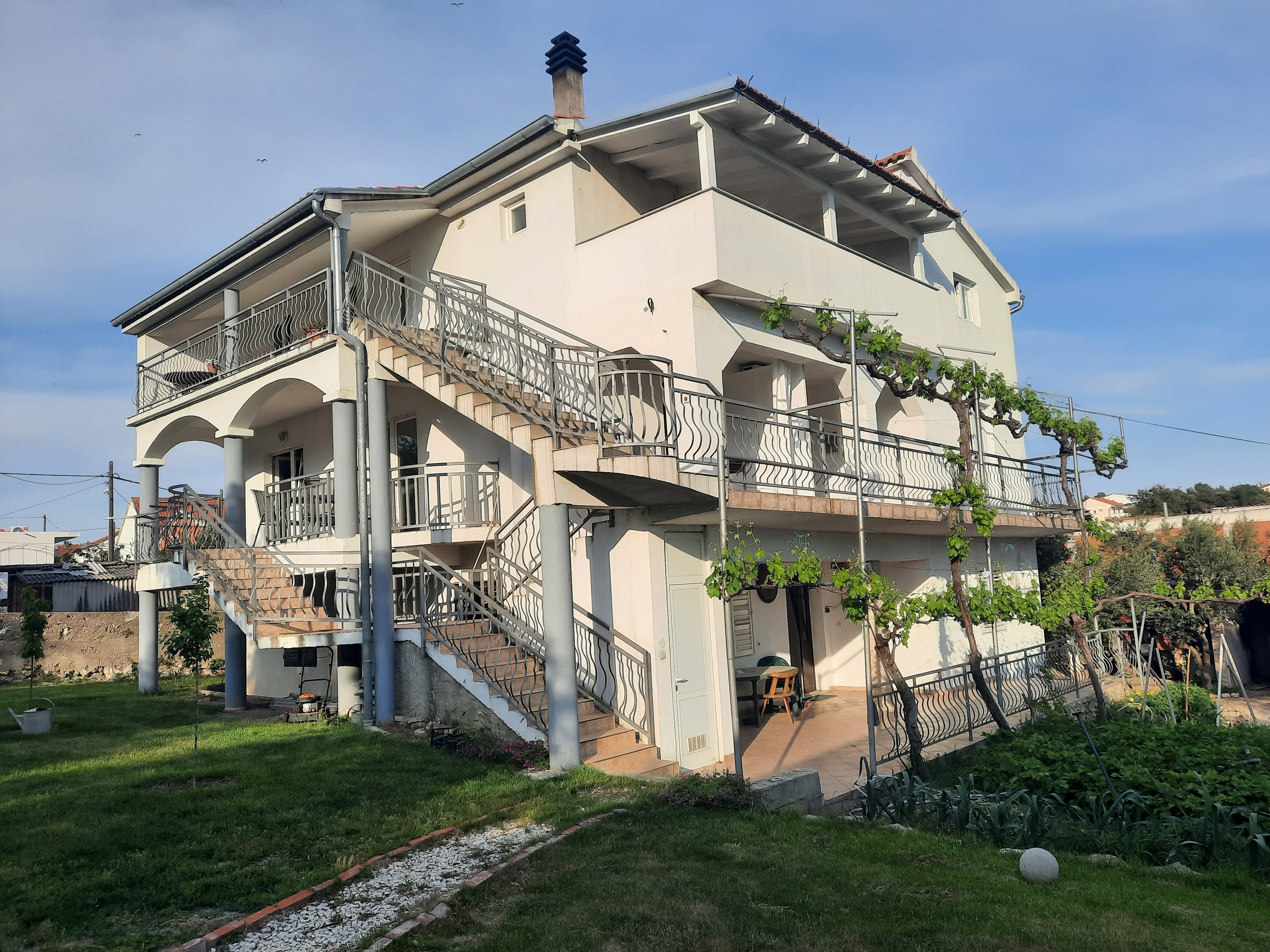 Jednosobni apartman s terasom Pakoštane, Biograd  A-b