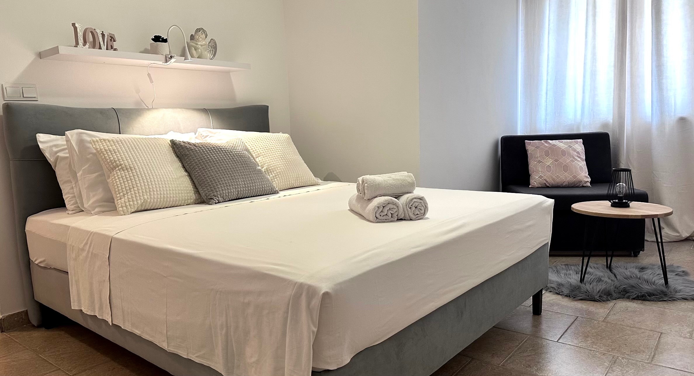 Two bedroom apartment with terrace Lopar, Rab  A-a