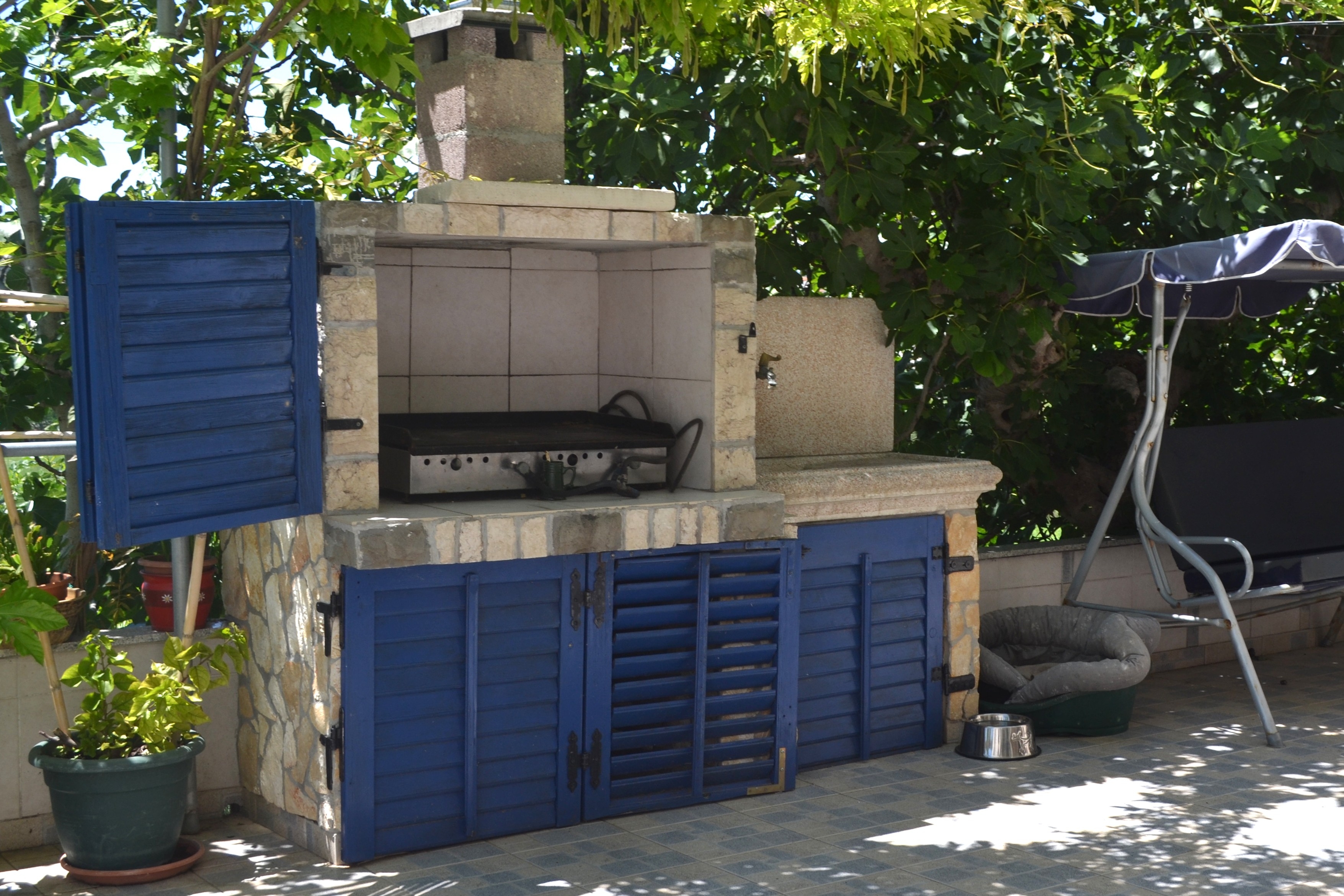 Two bedroom apartment with terrace Lopar, Rab  A-a
