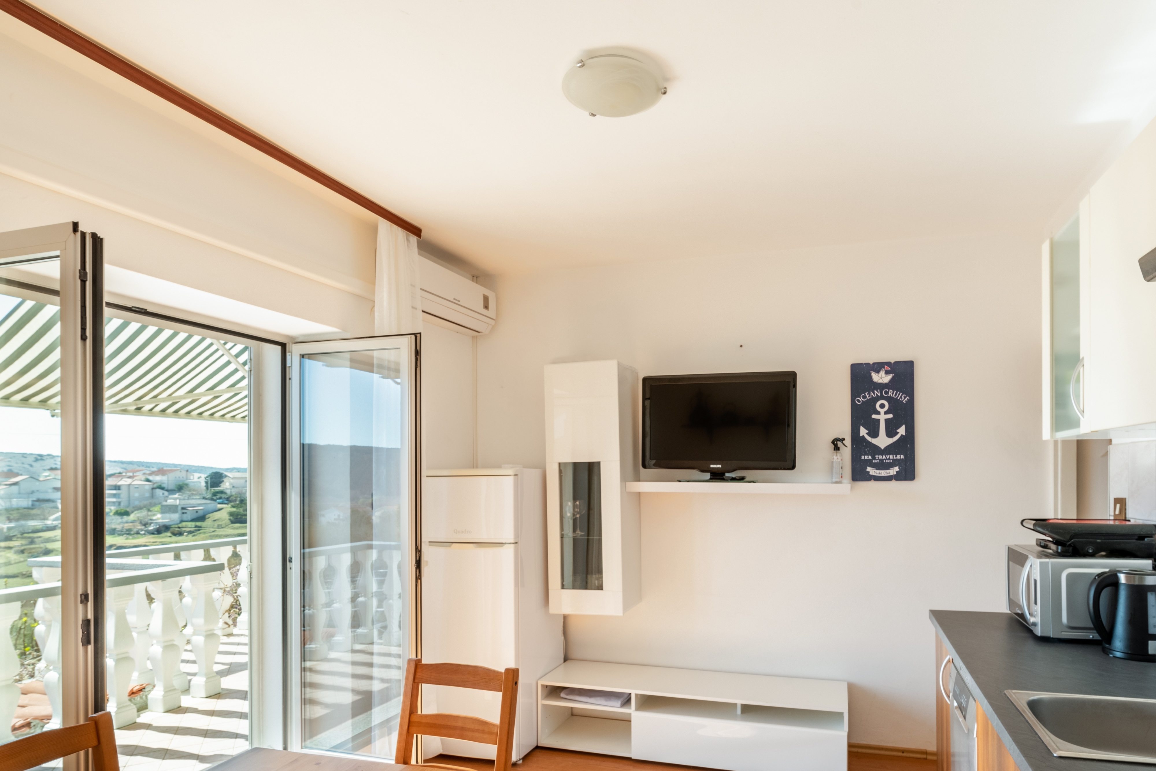 Top Rab Lopar Top Rab Lopar