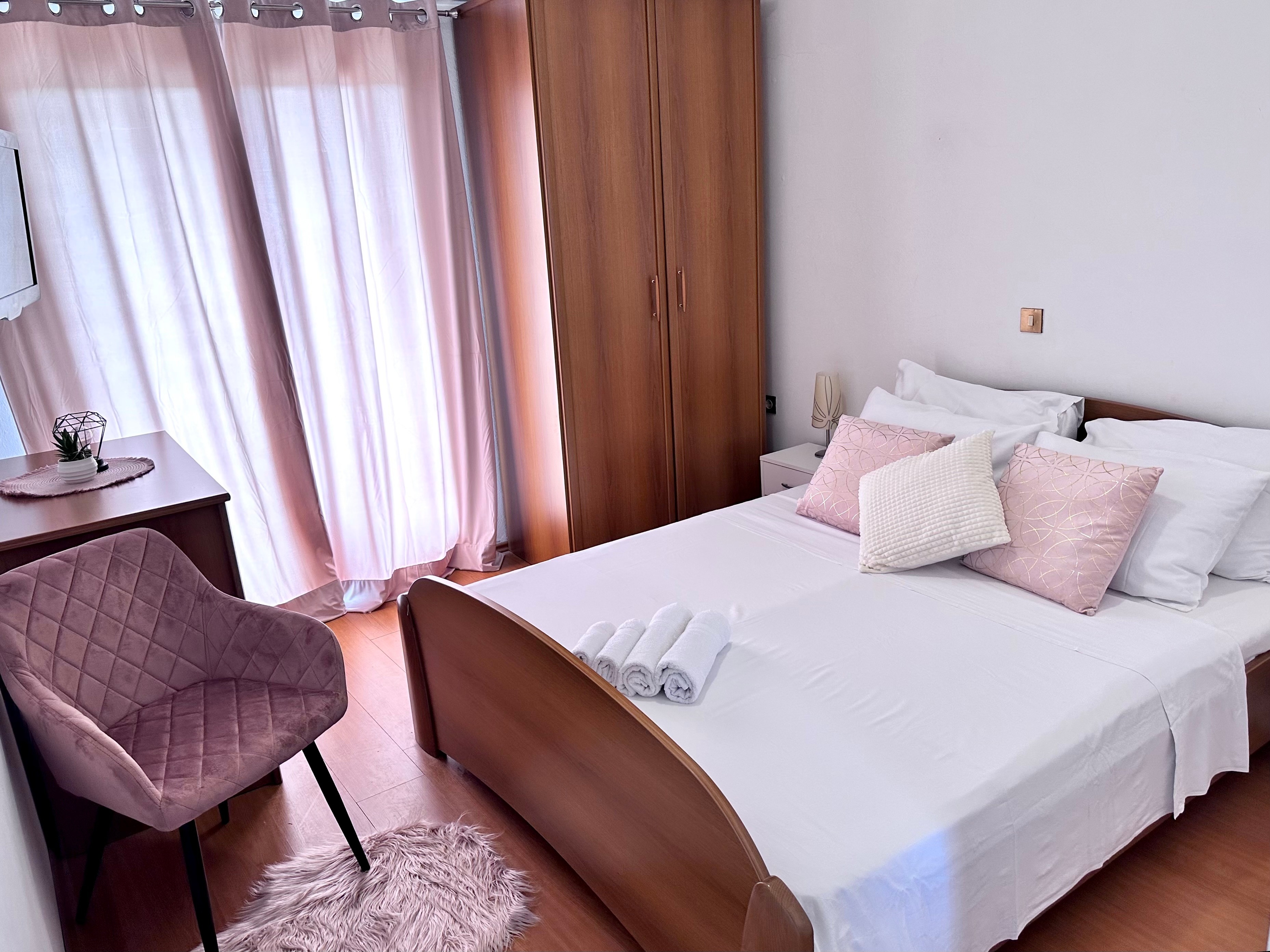 Two bedroom apartment with balcony and sea view Lopar, Rab (A-14070-c) Two bedroom apartment with balcony and sea view Lopar, Rab (A-14070-c)