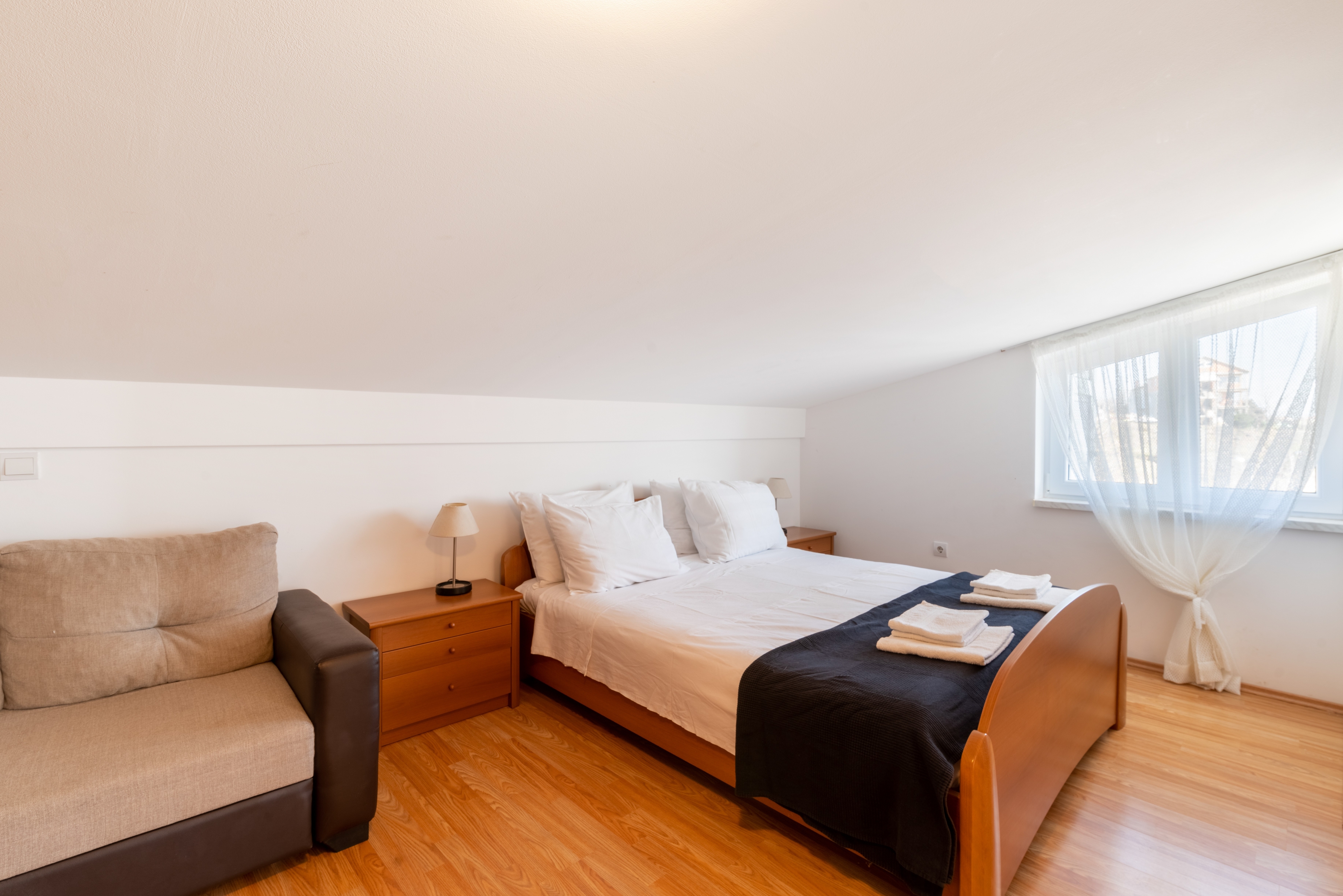 Top Rab Lopar Top Rab Lopar