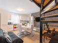 Столовая Lopar, Столовая в размещении типа apartment, доступный кондиционер, Домашние животные допускаются и WiFi.