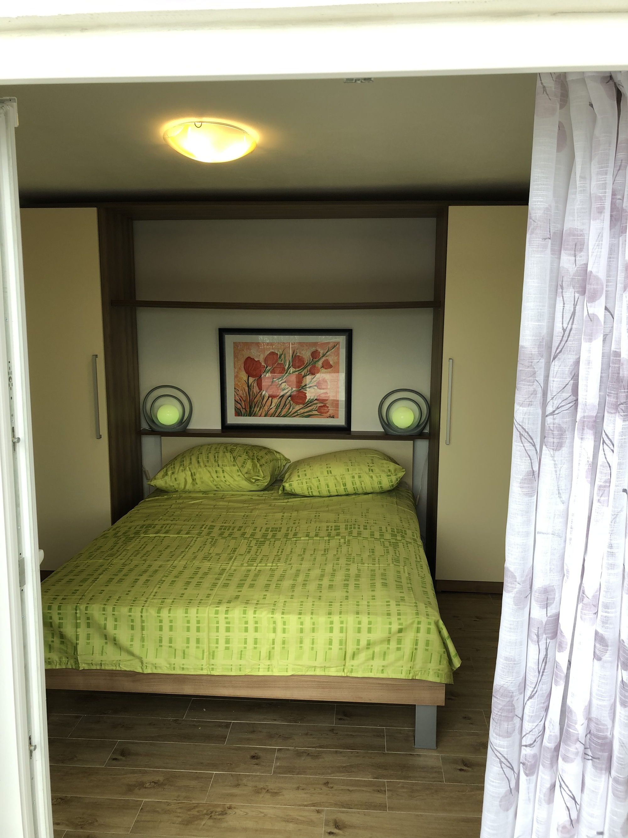 One bedroom apartment with terrace and sea view Kali, Ugljan  A-g