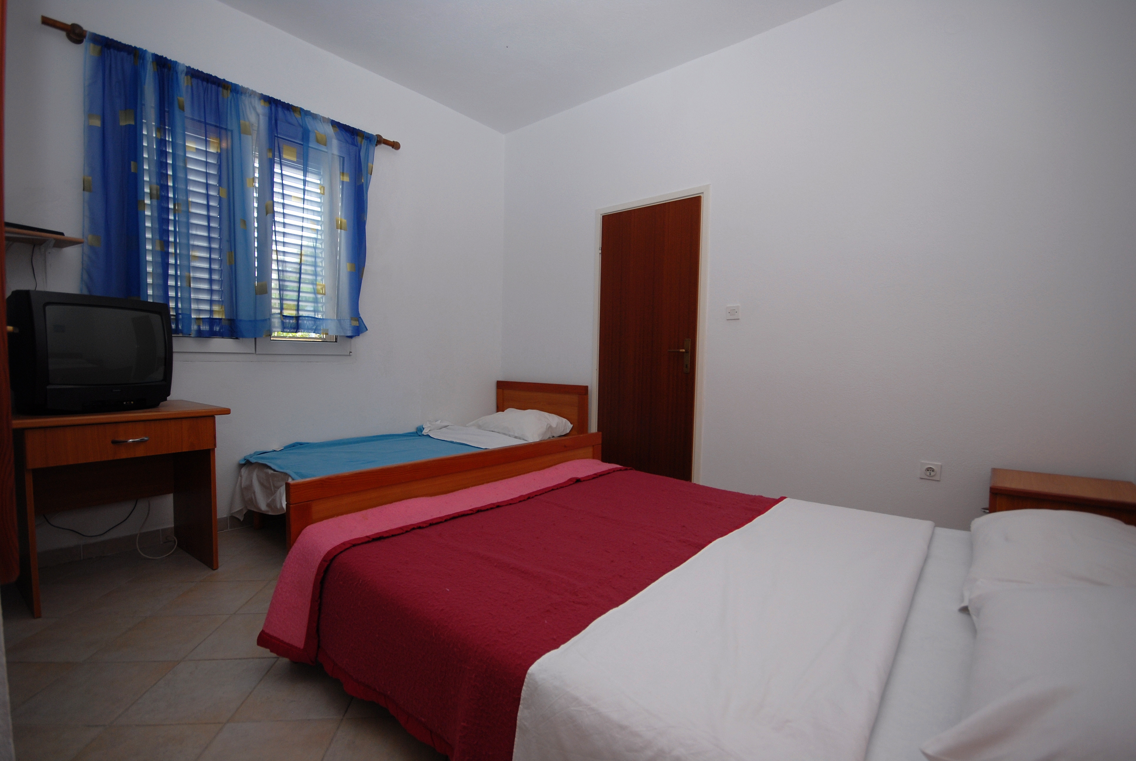 Studio flat with balcony Kali, Ugljan (AS-14083-b) Studio flat with balcony Kali, Ugljan (AS-14083-b)