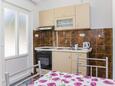 Žuronja, Kitchen in the studio-apartment, air condition available and WiFi.