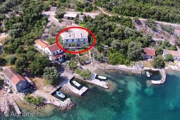 Žuronja, Pelješac, Szálláshely 14095 - Apartmanok a tenger közelében kavicsos stranddal.