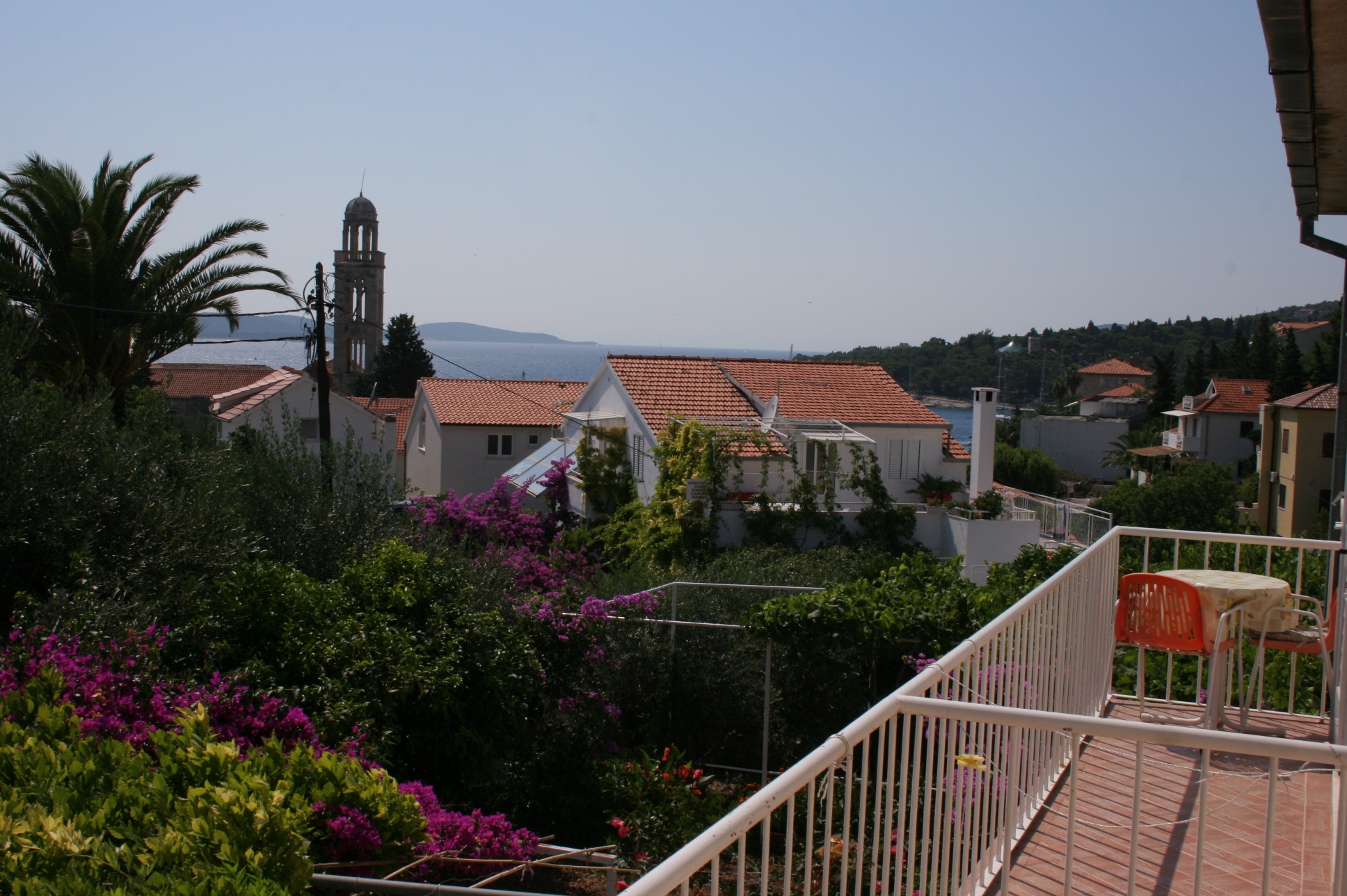 Two bedroom apartment with balcony Hvar  A-a