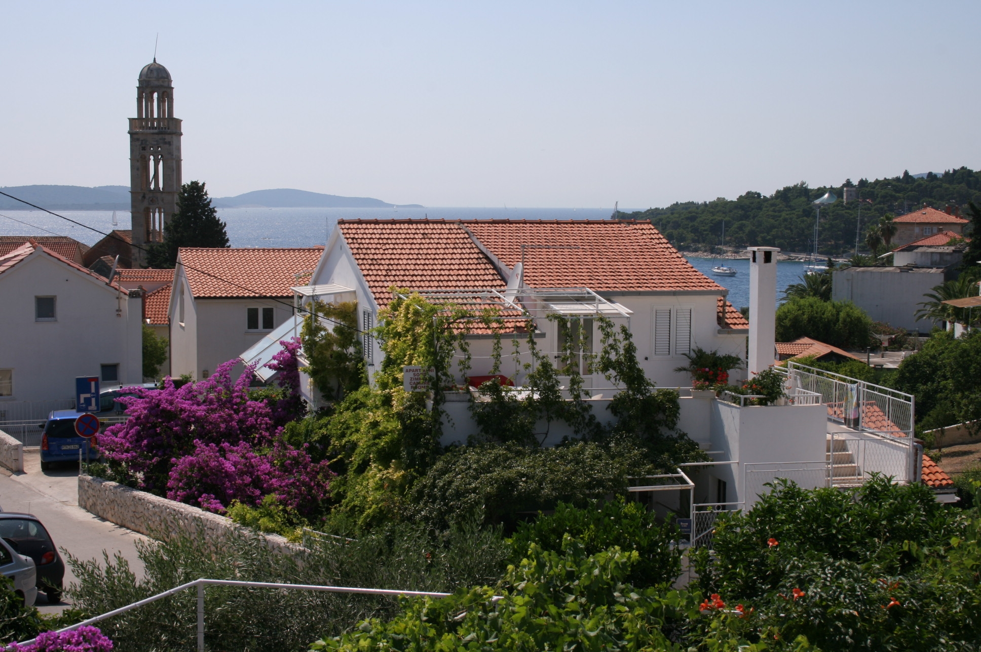 One bedroom apartment with balcony Hvar  A-b