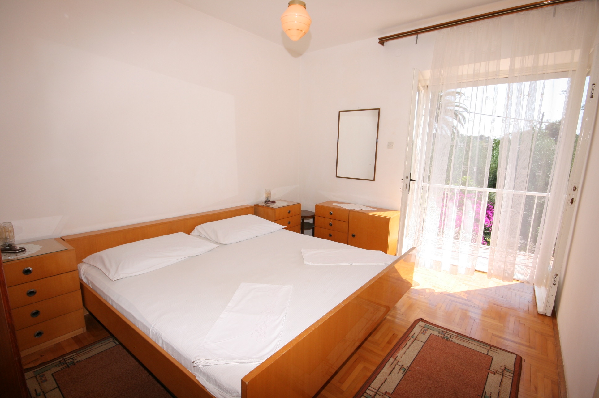 One bedroom apartment with balcony Hvar  A-b