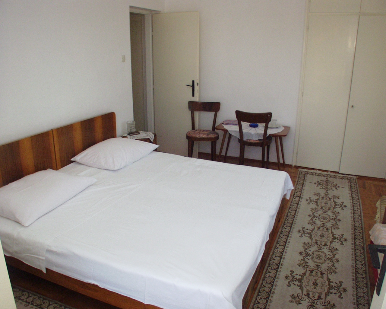 Room with balcony and sea view Hvar  S-a