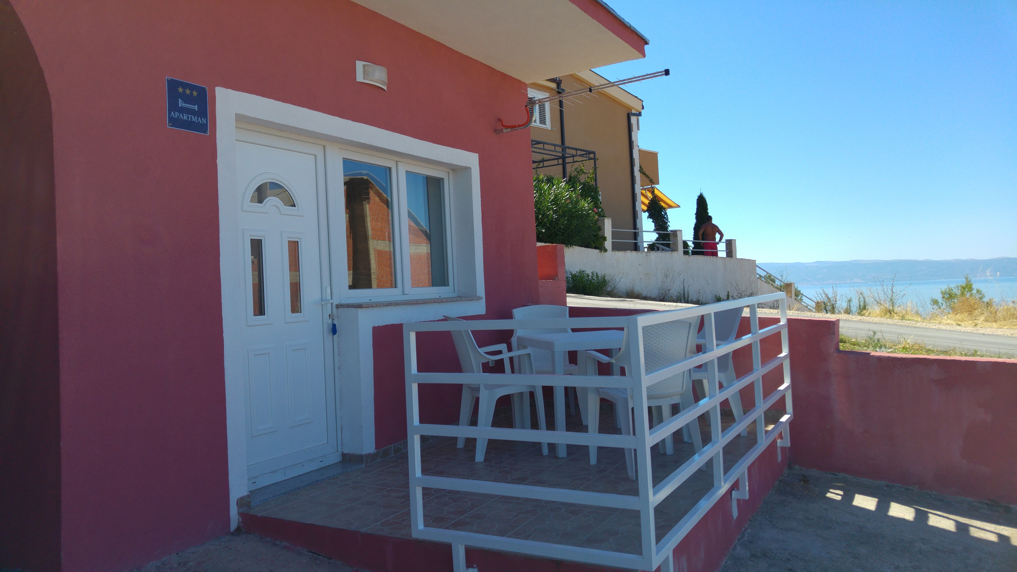 One bedroom apartment with terrace and sea view Podstrana, Split (A-14112-a)