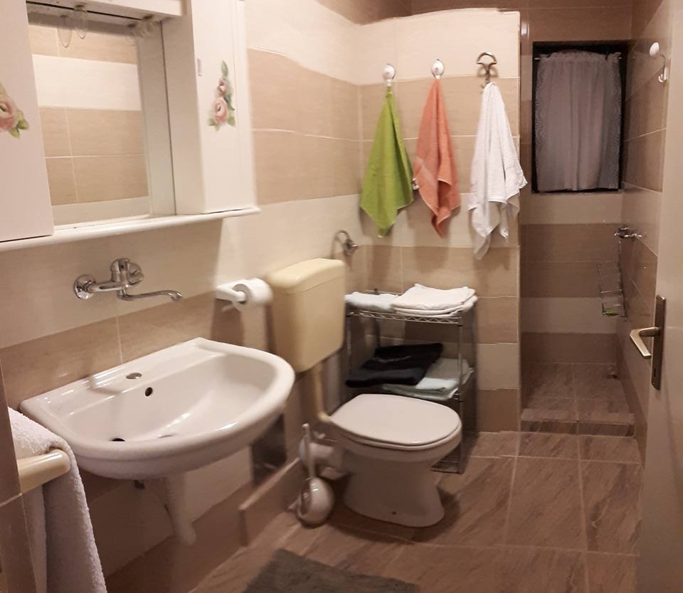 Two bedroom apartment with terrace and sea view Kali, Ugljan  A-a
