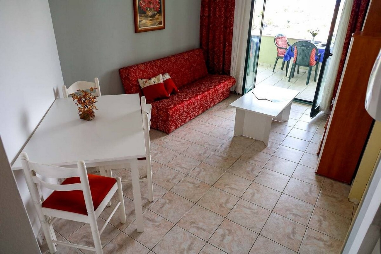 One bedroom apartment with balcony and sea view Kali, Ugljan  A-b