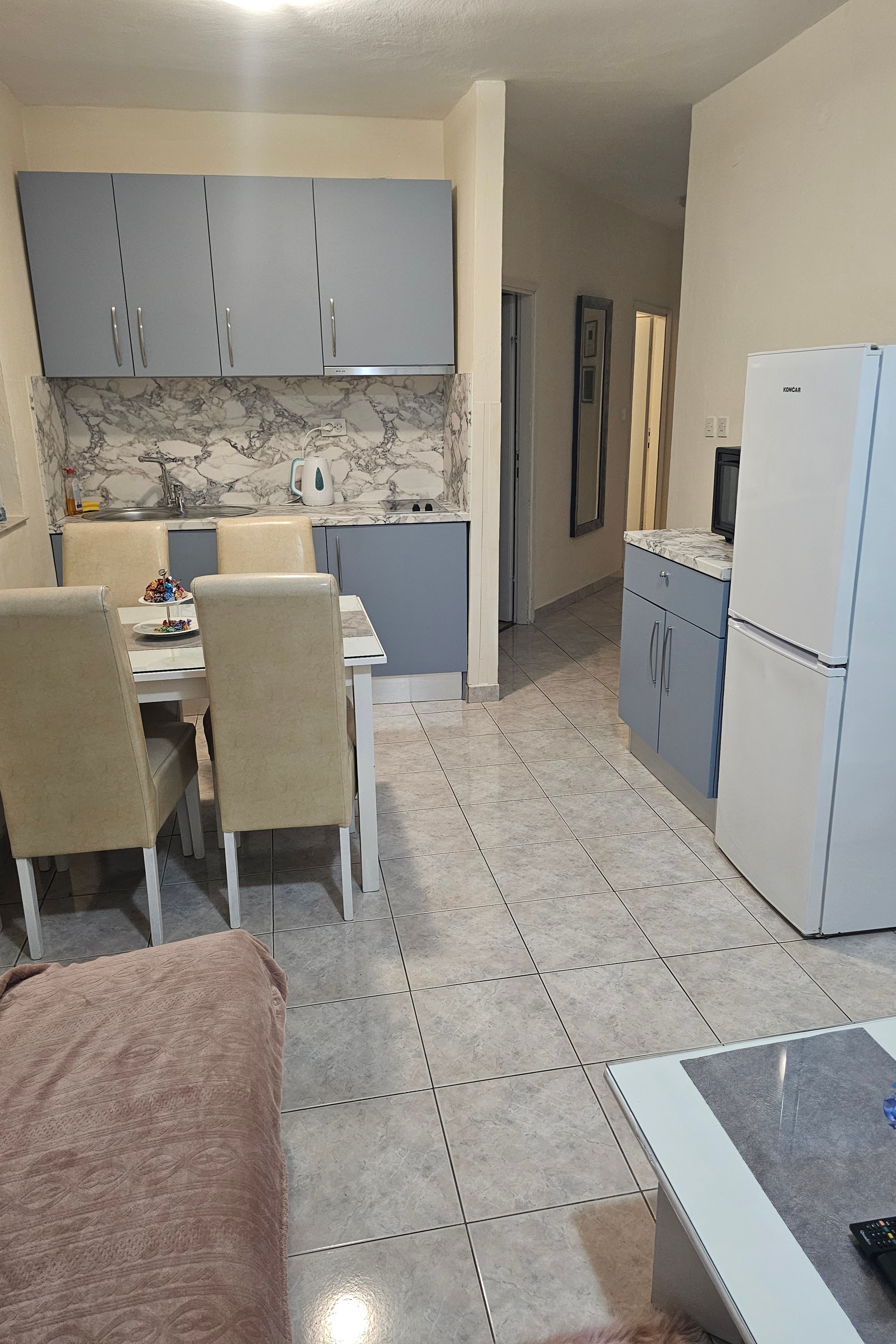 Two bedroom apartment with balcony and sea view Kali, Ugljan  A-d