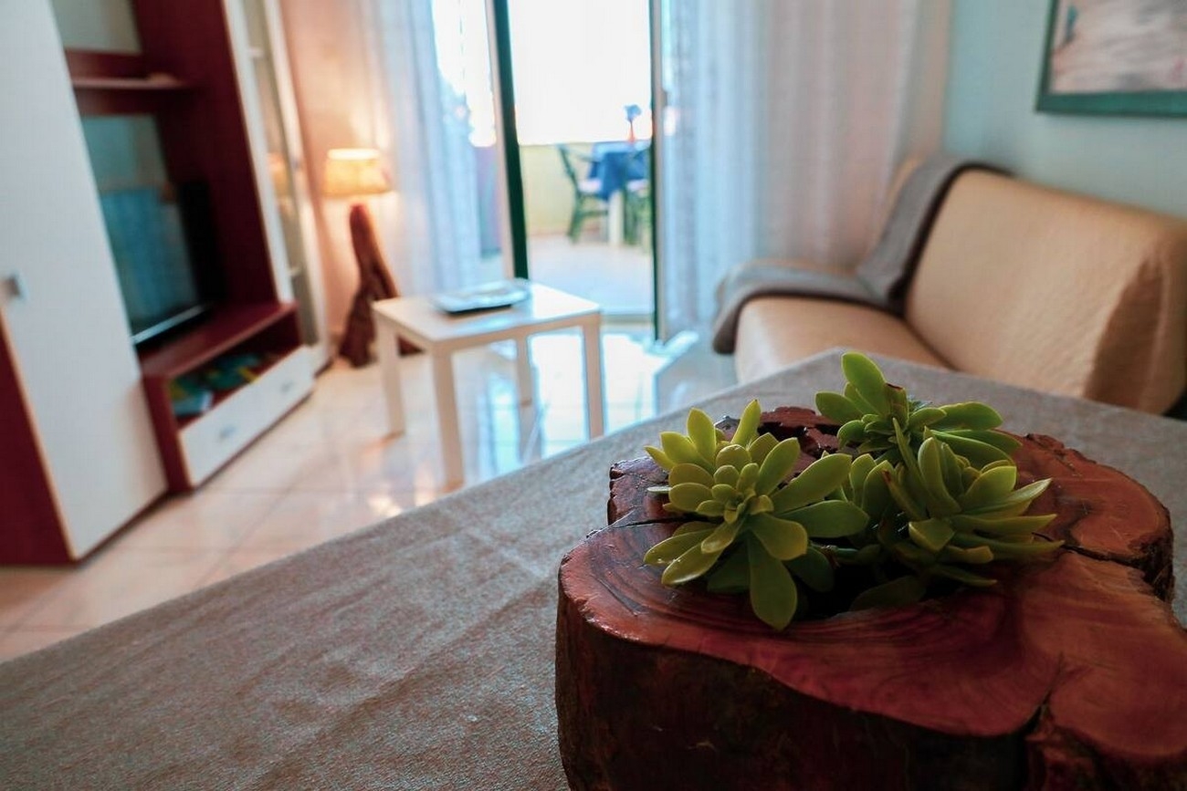 One bedroom apartment with balcony and sea view Kali, Ugljan  A-e