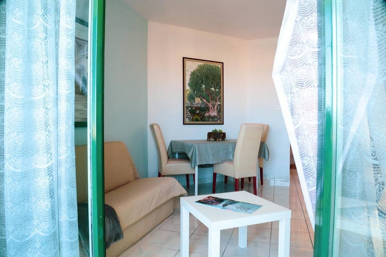 One bedroom apartment with balcony and sea view Kali, Ugljan  A-e