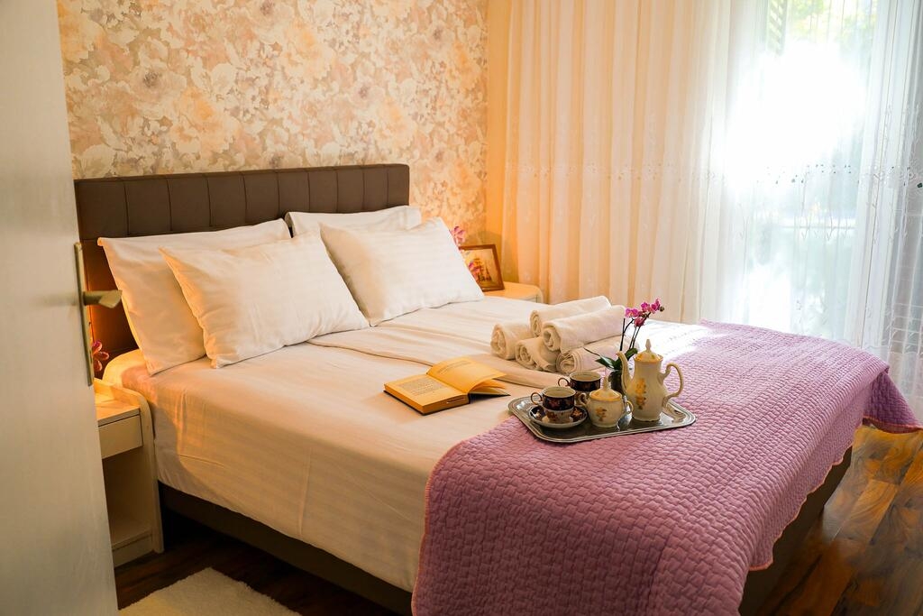 Two bedroom apartment with balcony and sea view Kali, Ugljan  A-f