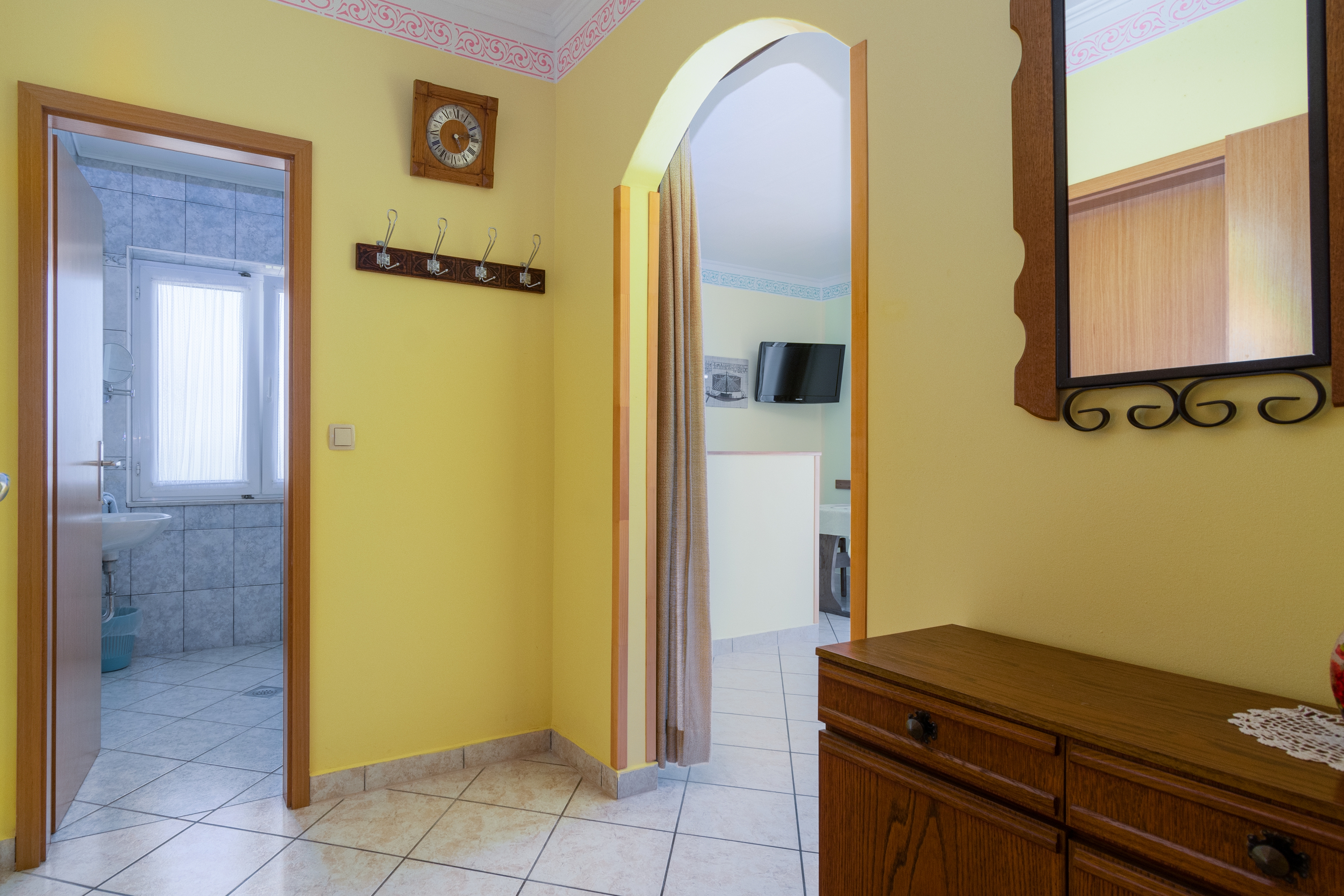One bedroom apartment with terrace and sea view Rab  A-a