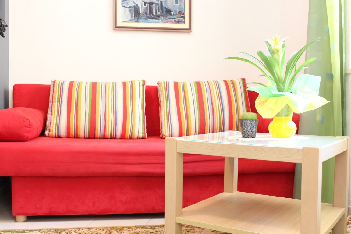 One bedroom apartment with terrace Bol, Brač (A-14124-a)