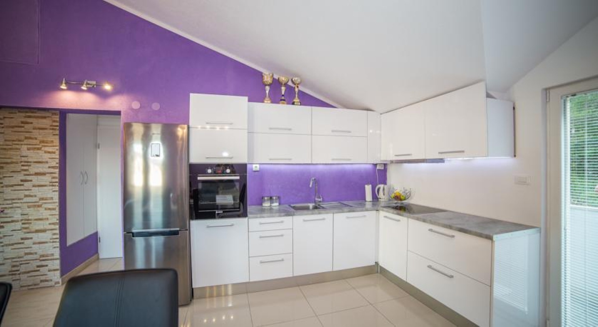 One bedroom apartment with balcony and sea view Povlja, Brač  A-a