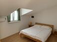 Ložnice 1 Banjol, Ložnice 1 v ubytování typu apartment, s klimatizací a WiFi.