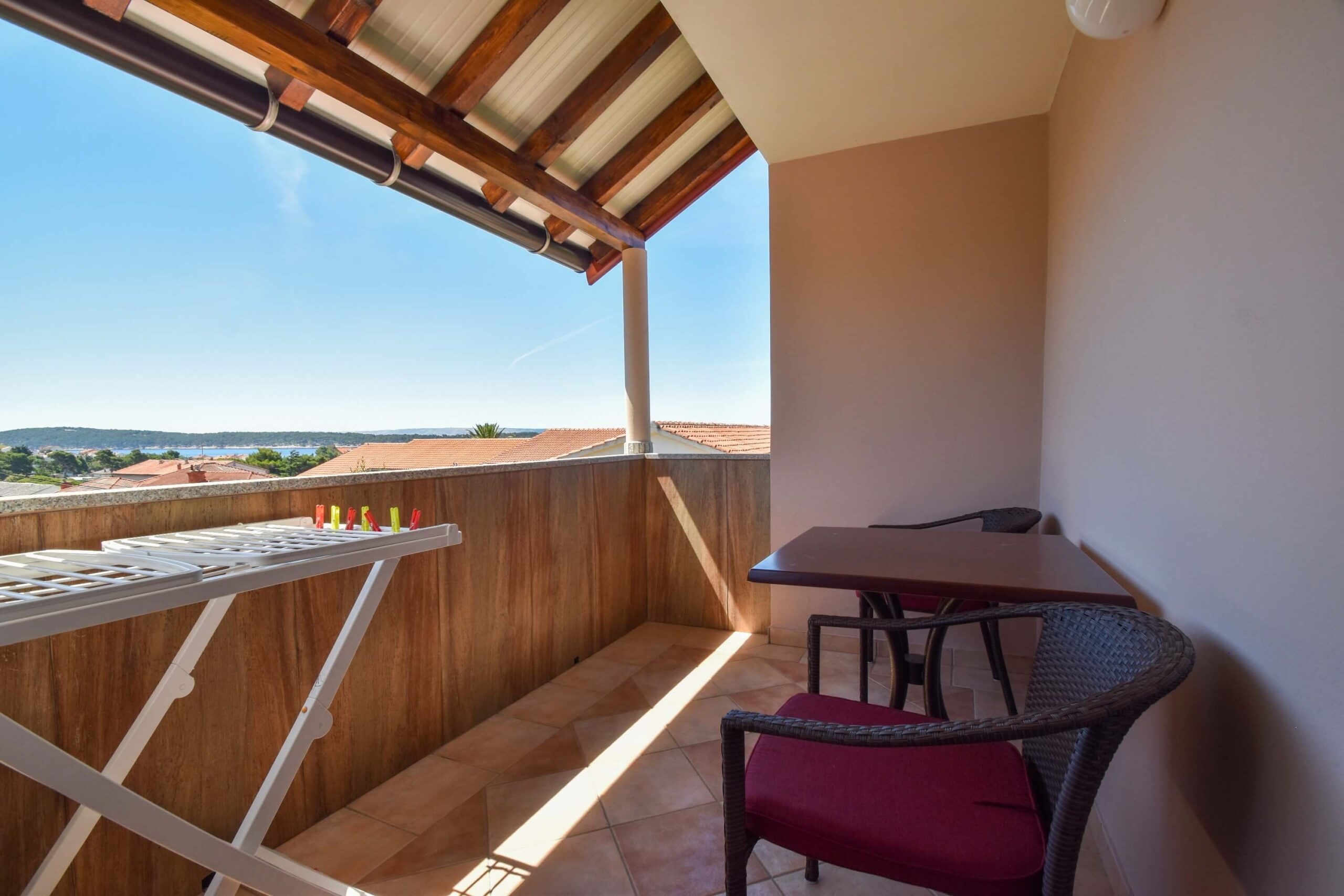 Studio flat with terrace and sea view Banjol, Rab (AS-14134-a)