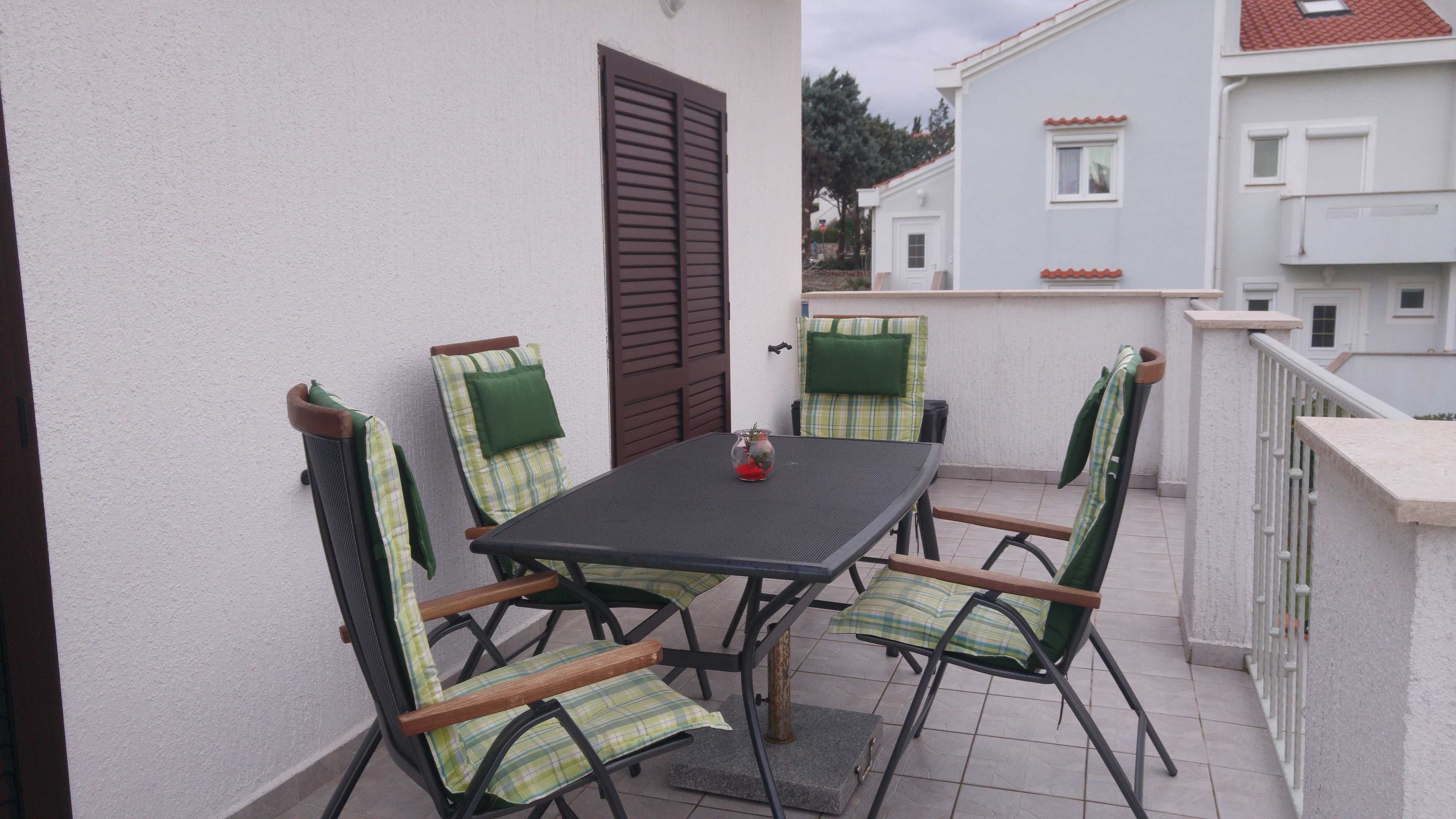 Dvosobni apartman s terasom Punat, Krk  A-a