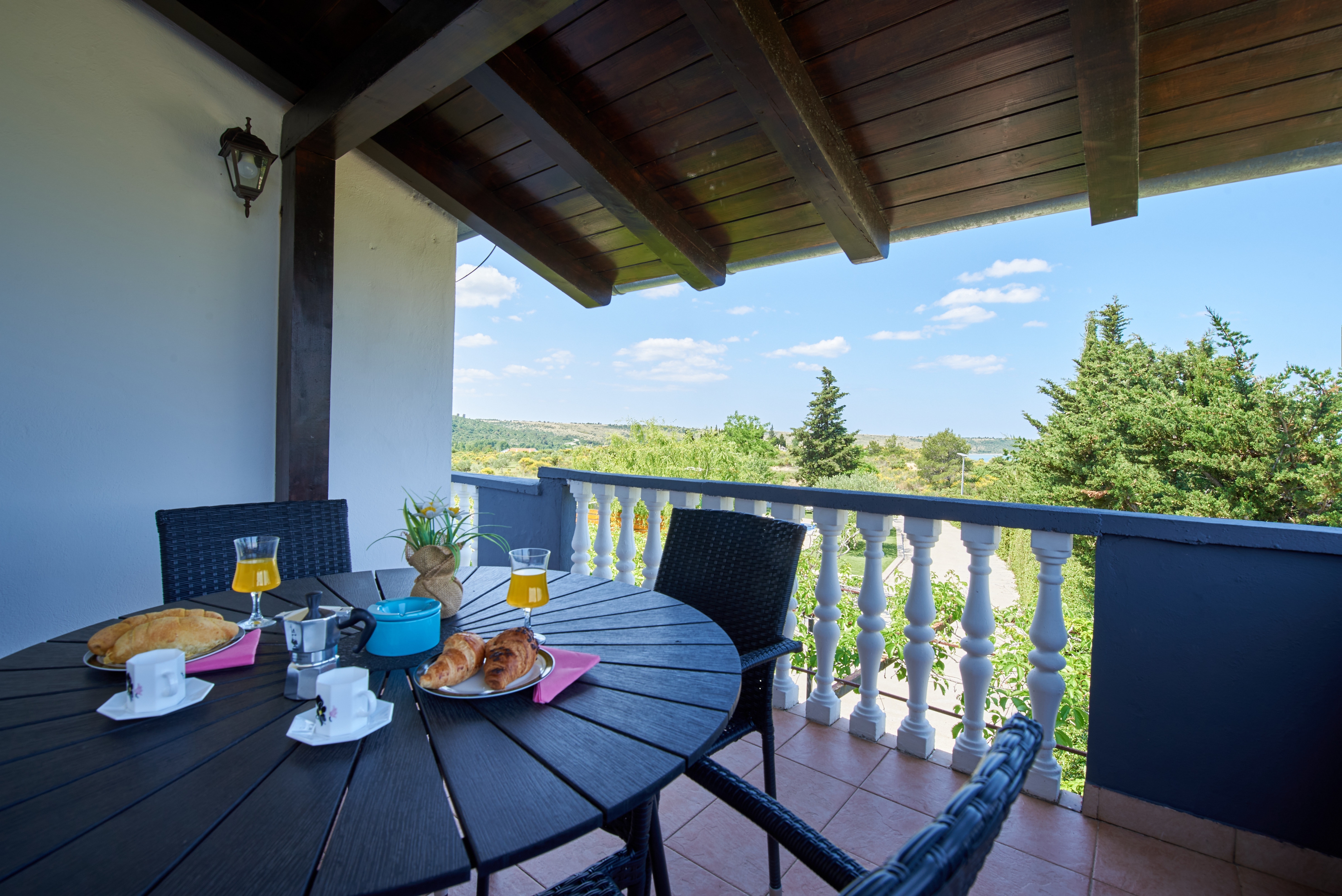 Three bedroom apartment with terrace and sea view Ljubač, Zadar  A-a