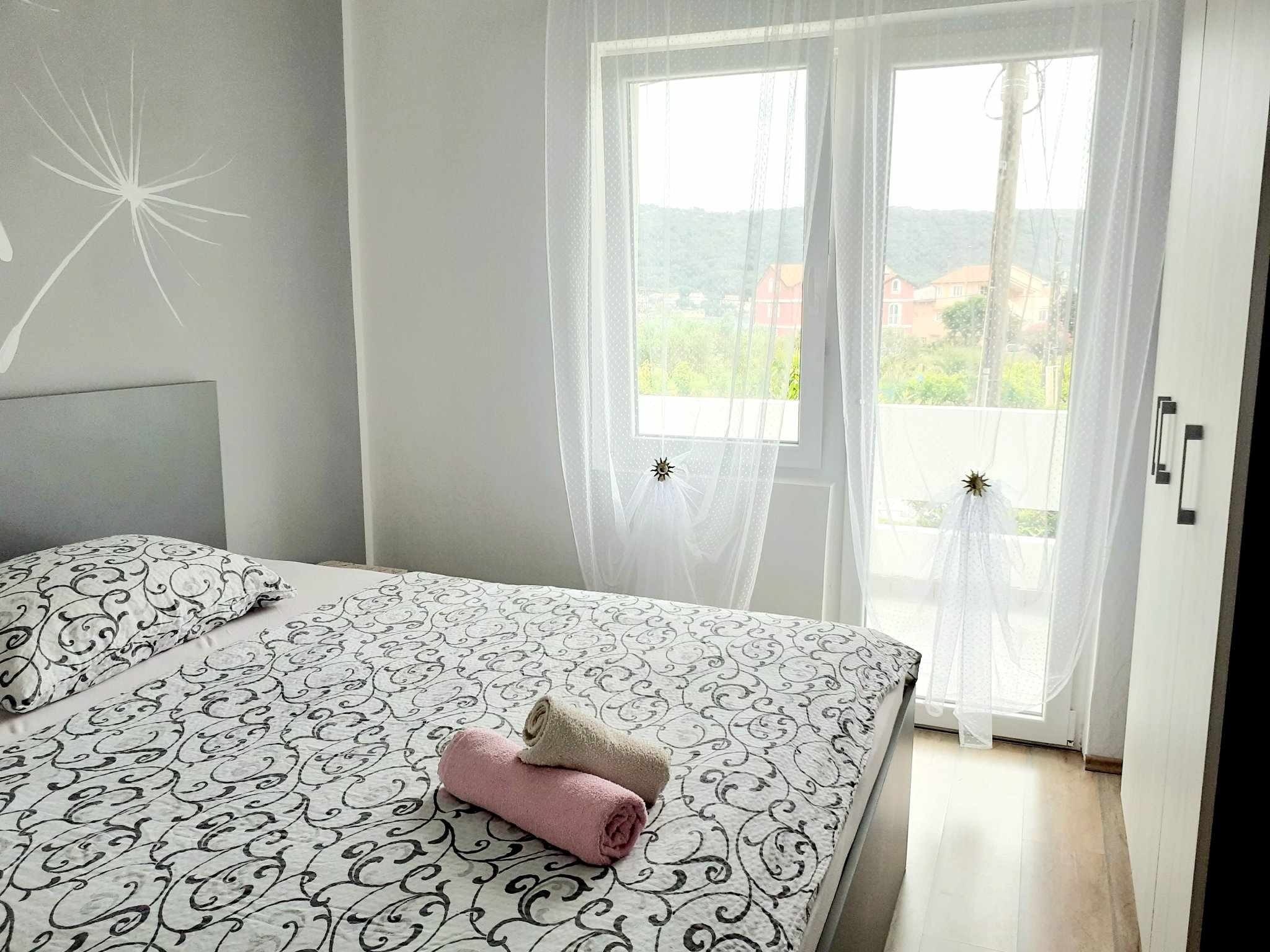 Three bedroom apartment with terrace and sea view Supetarska Draga - Donja, Rab  A-a