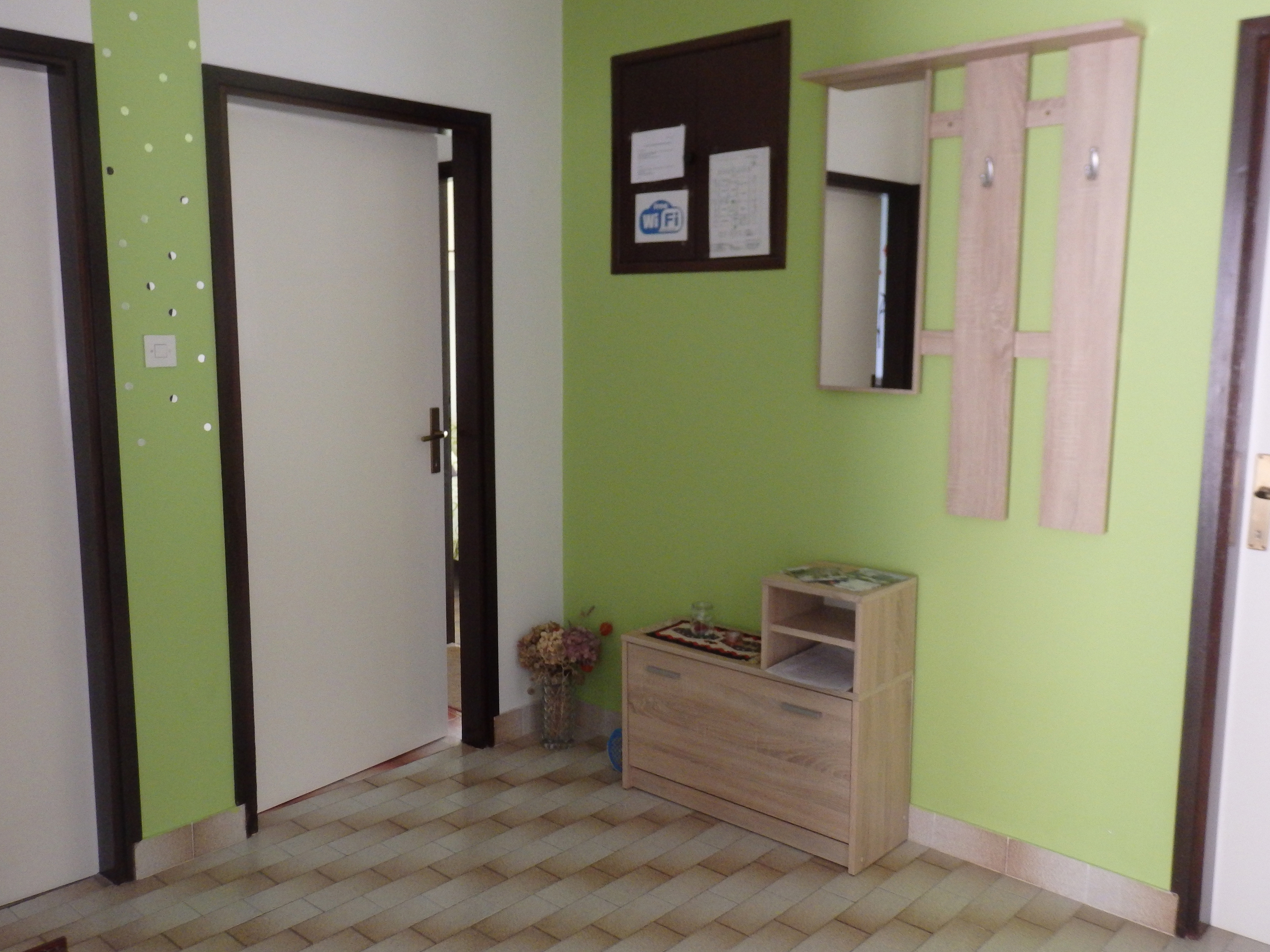 Three bedroom apartment with terrace and sea view Supetarska Draga - Donja, Rab  A-a