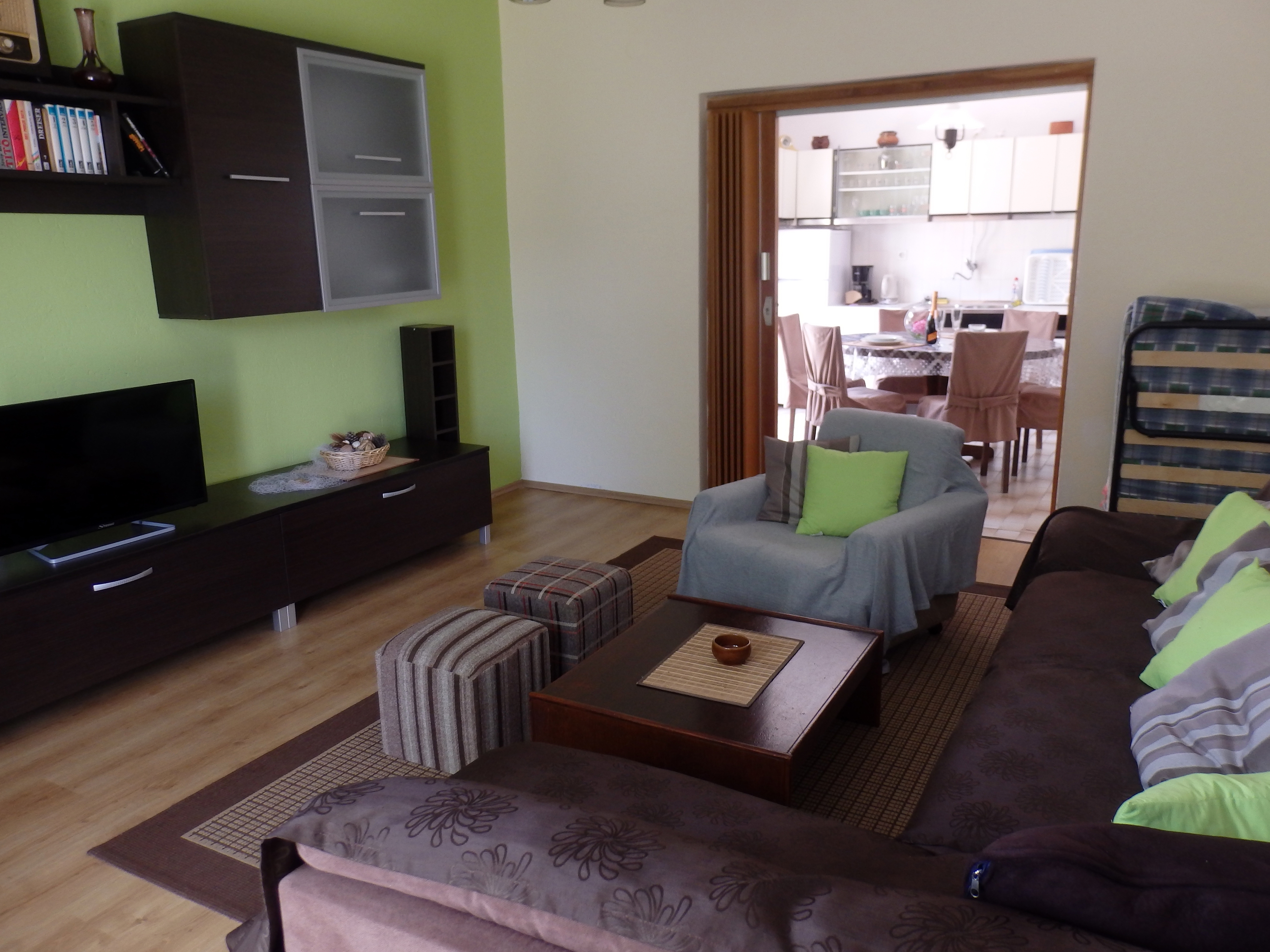 Three bedroom apartment with terrace and sea view Supetarska Draga - Donja, Rab (A-14152-a) Three bedroom apartment with terrace and sea view Supetarska Draga - Donja, Rab (A-14152-a)