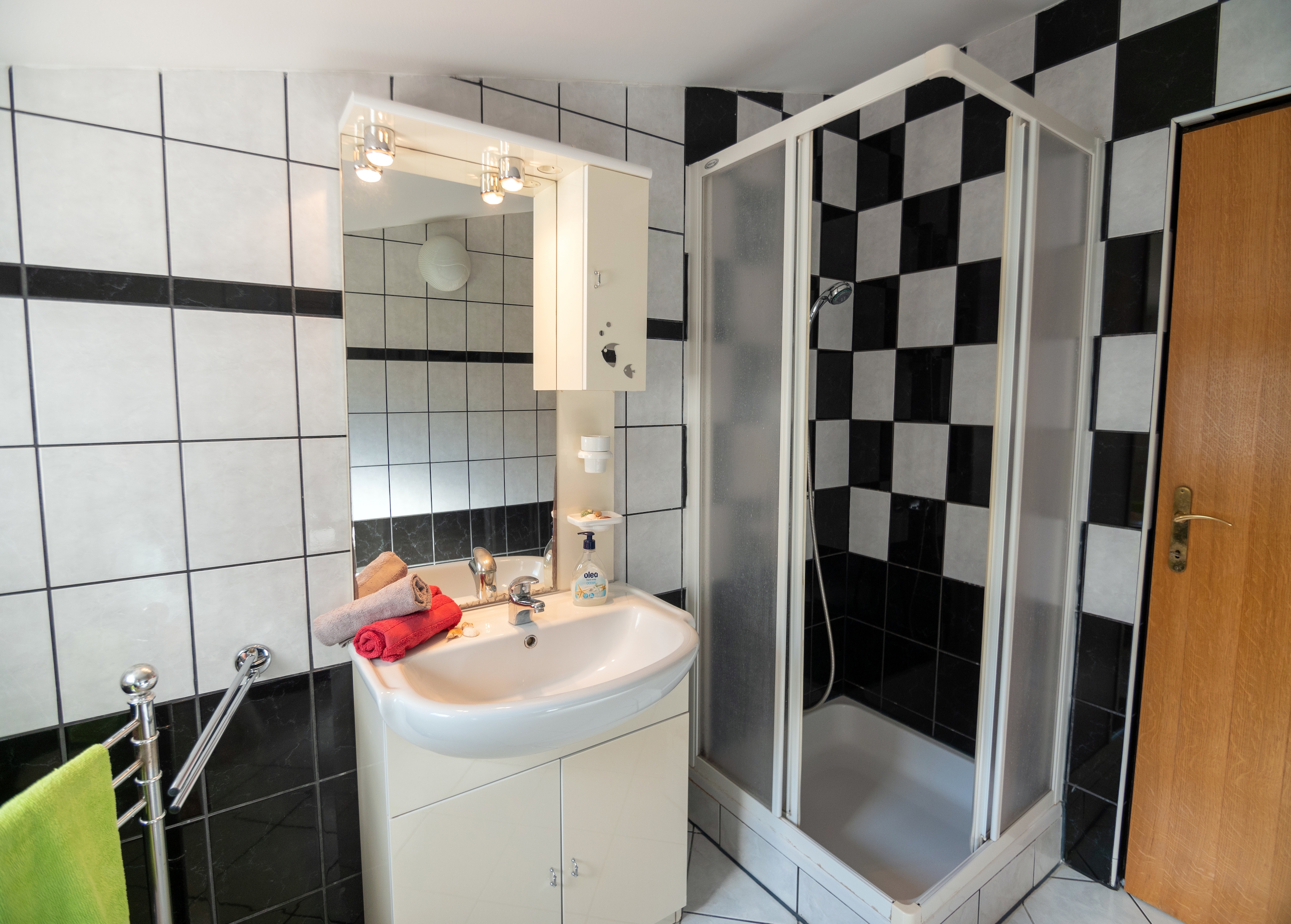 Two bedroom apartment with terrace and sea view Supetarska Draga - Donja, Rab  A-b