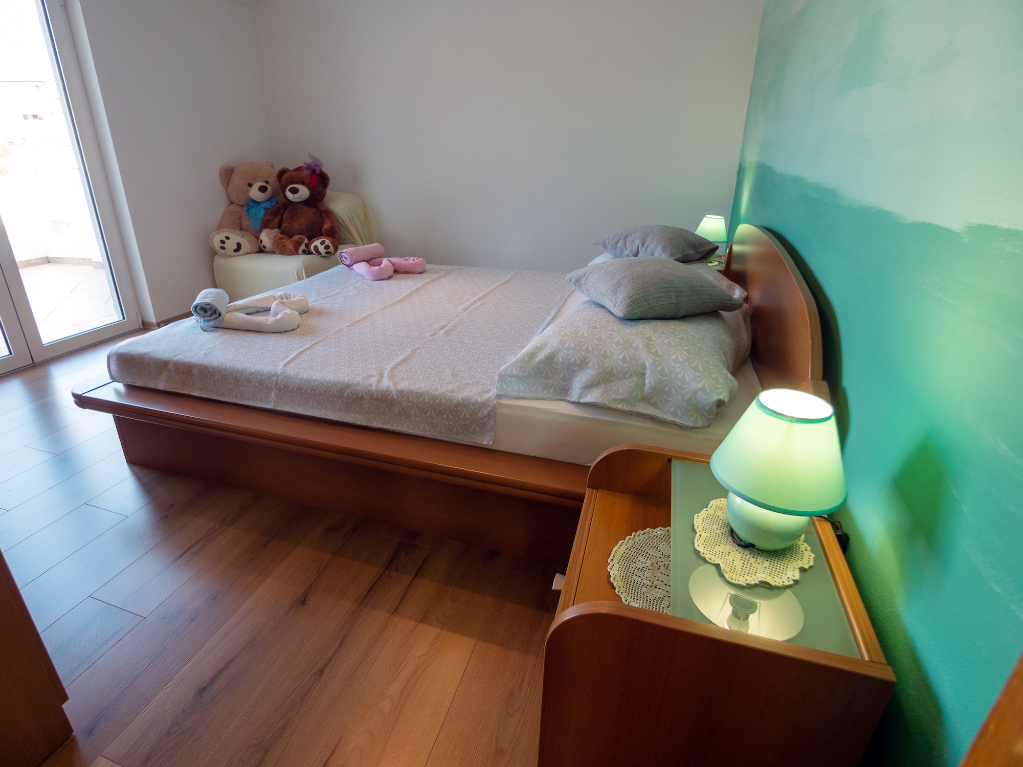 Two bedroom apartment with terrace and sea view Supetarska Draga - Donja, Rab  A-b